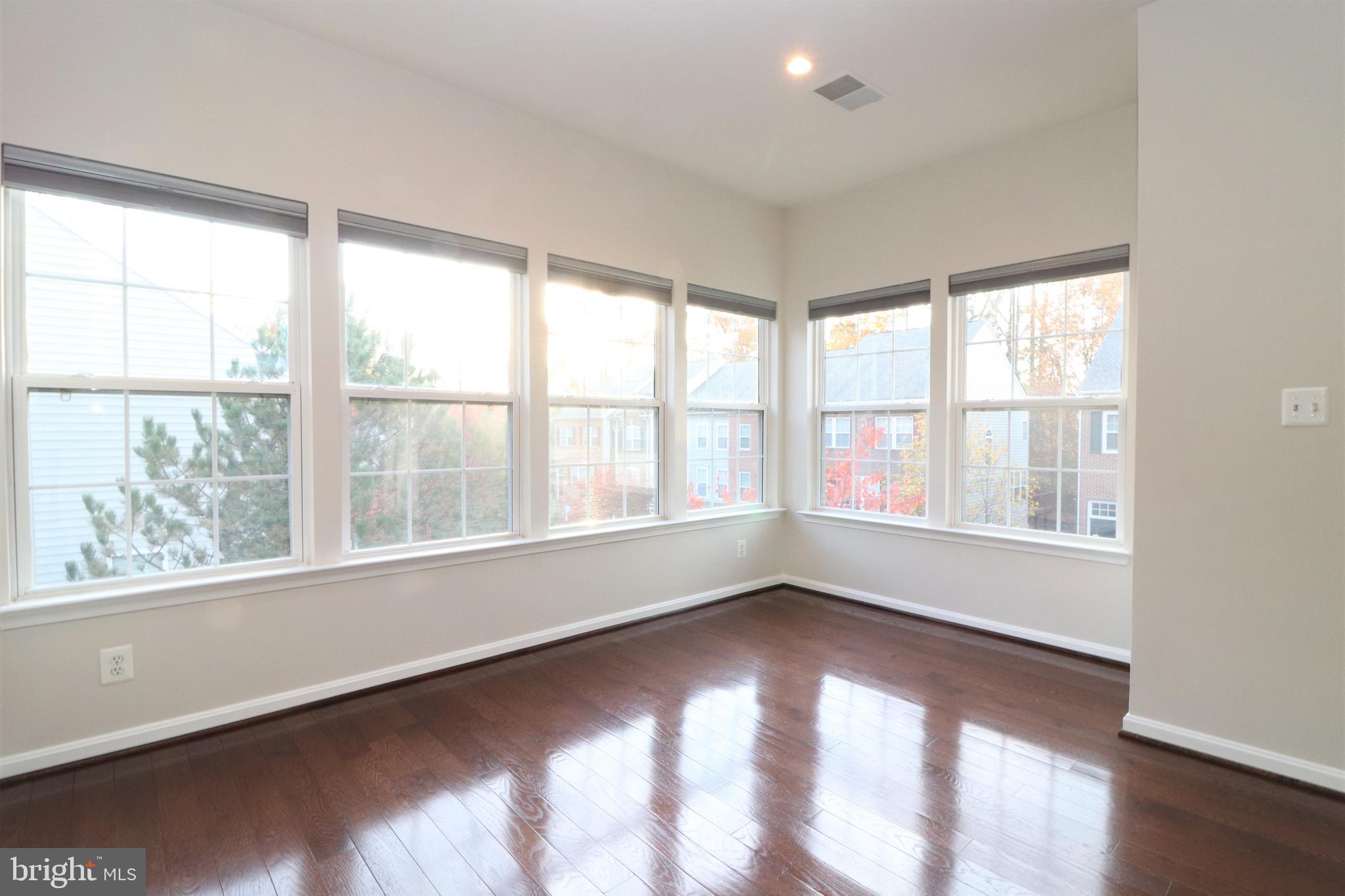 DEERFIELD RIDGE - Residential Lease