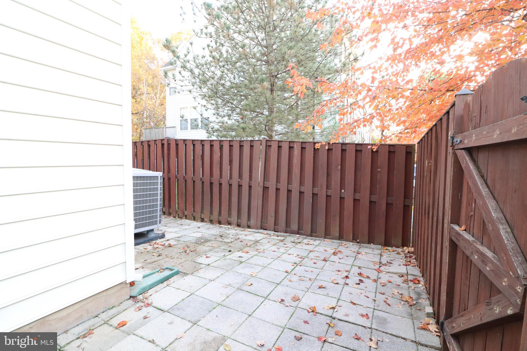 DEERFIELD RIDGE - Residential Lease