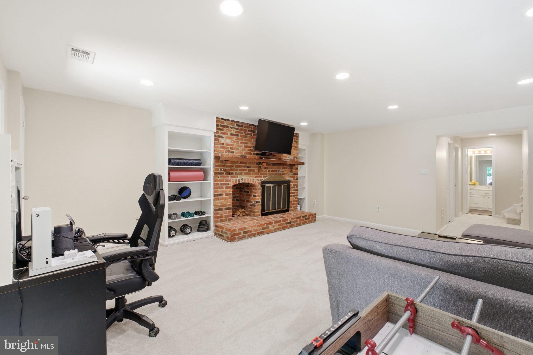 GLENWOOD MANOR - Residential