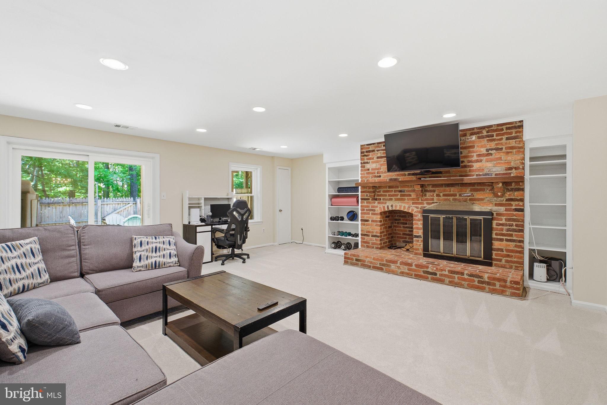 GLENWOOD MANOR - Residential