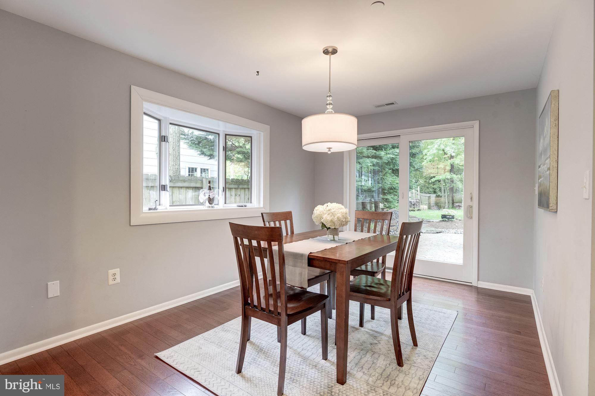 ANNAPOLIS ROADS - Residential