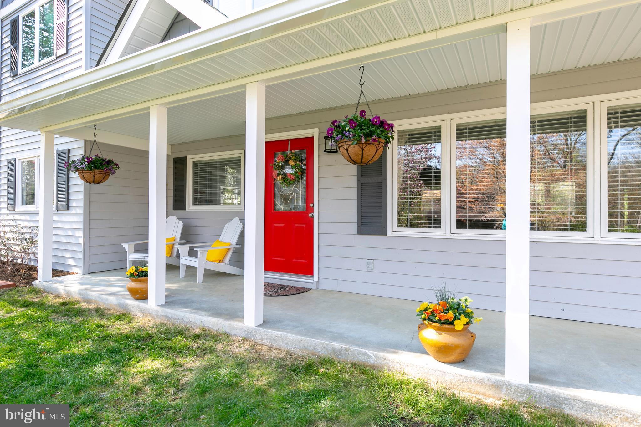 ANNAPOLIS ROADS - Residential