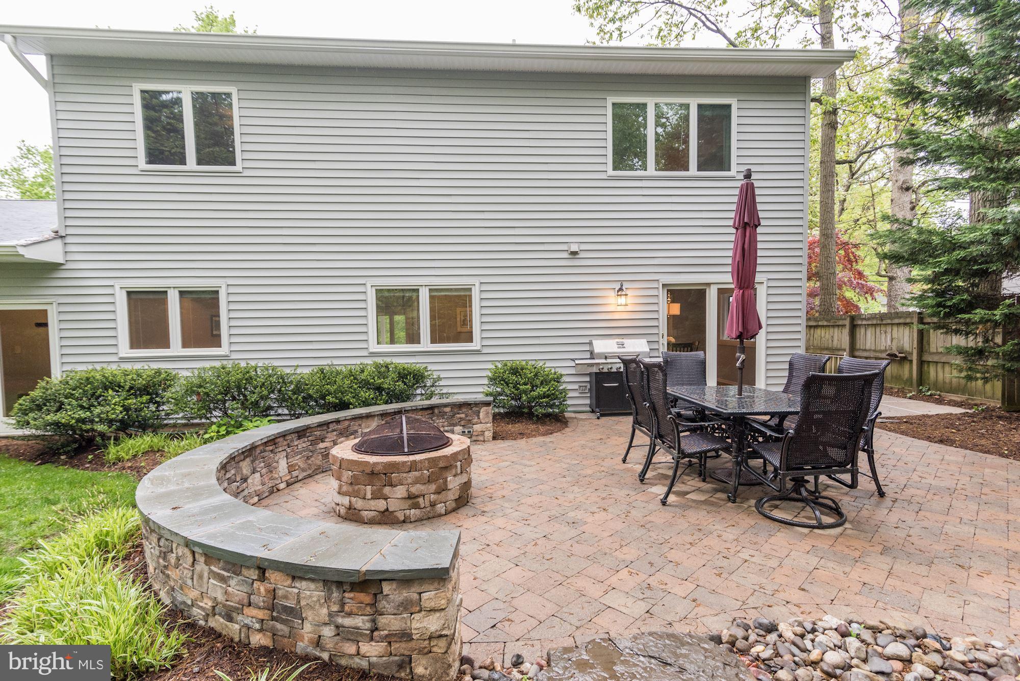 ANNAPOLIS ROADS - Residential