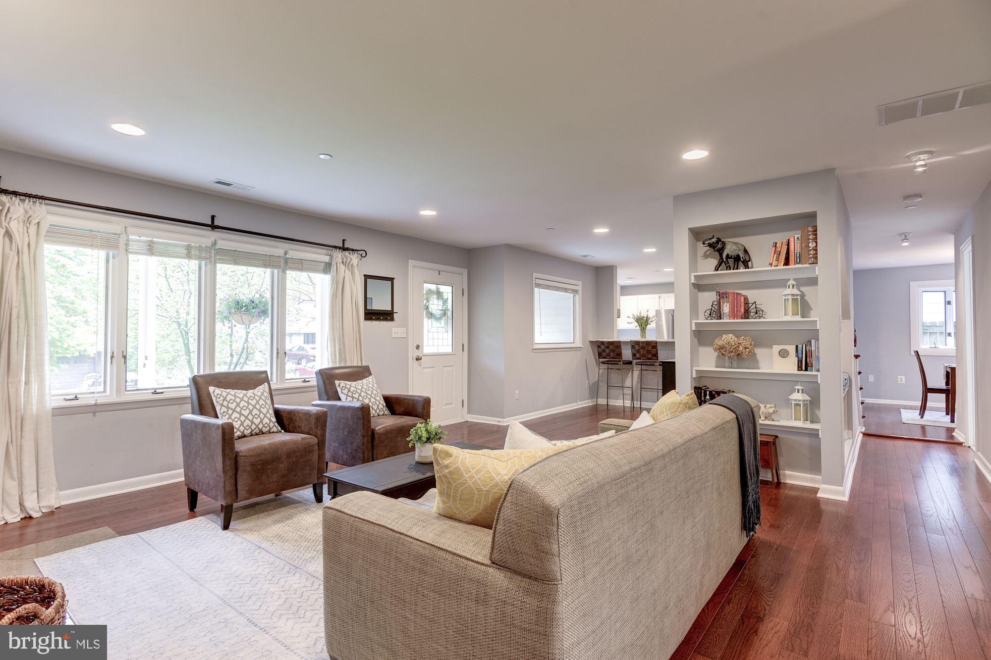 ANNAPOLIS ROADS - Residential