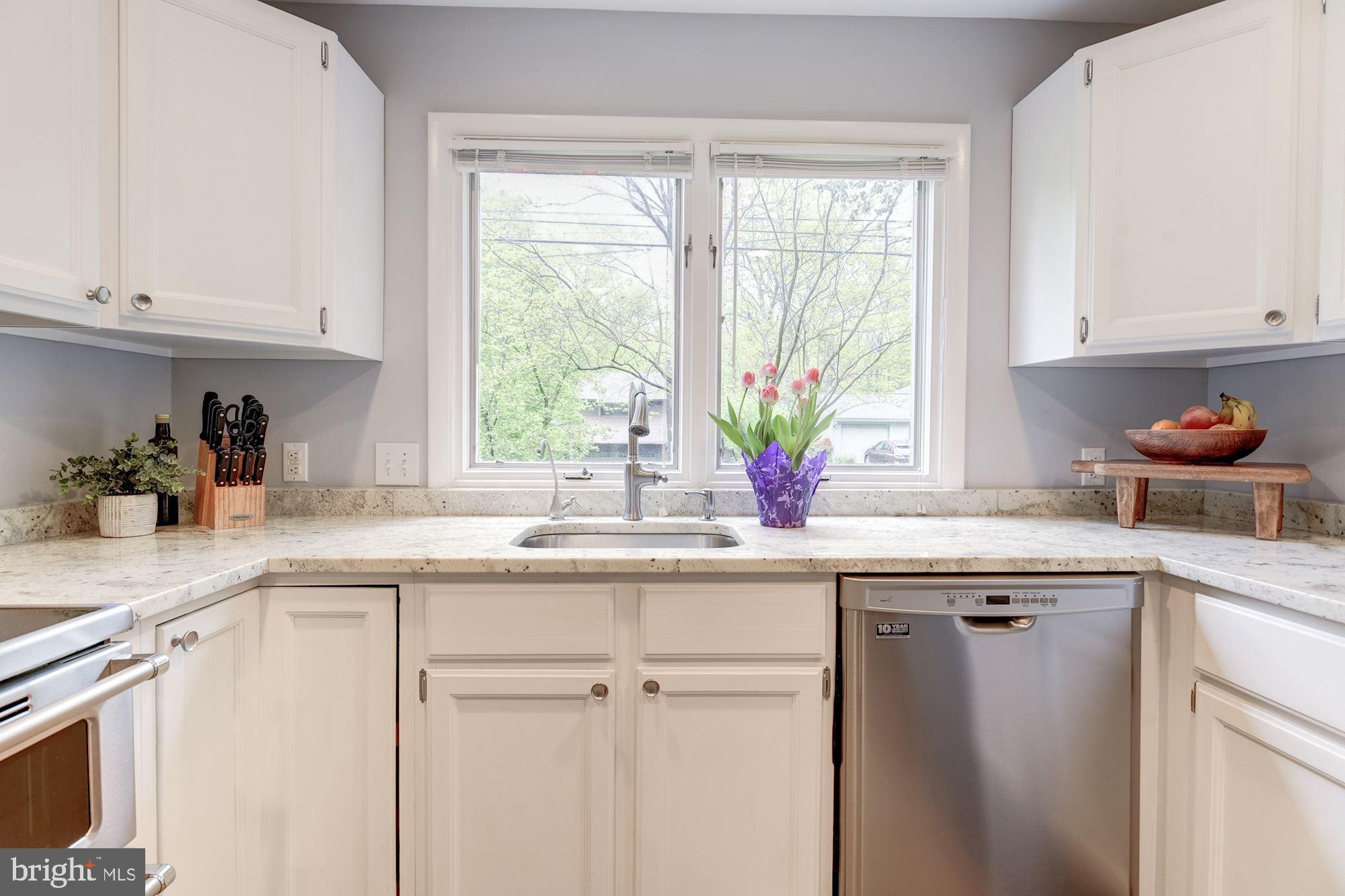 ANNAPOLIS ROADS - Residential