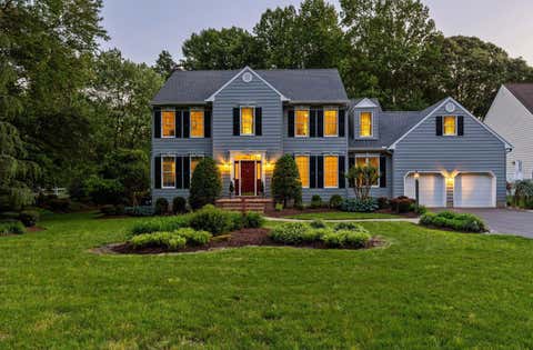 Photo of 71 Simmons Lane, SEVERNA PARK, MD 21146 (MLS # MDAA2147310)