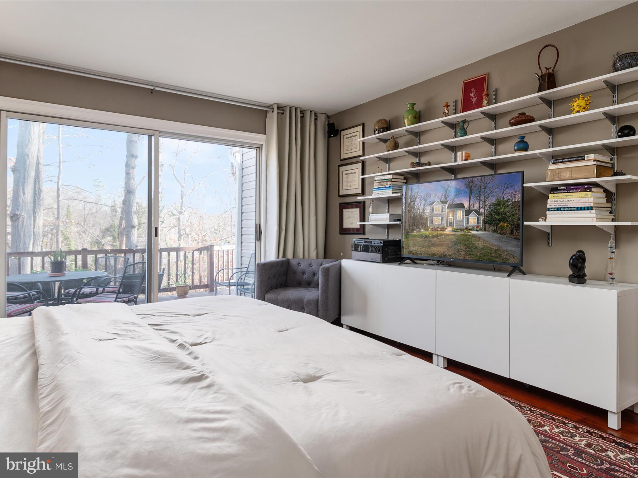 WINDMILLS OF ANNAPOLIS - Residential