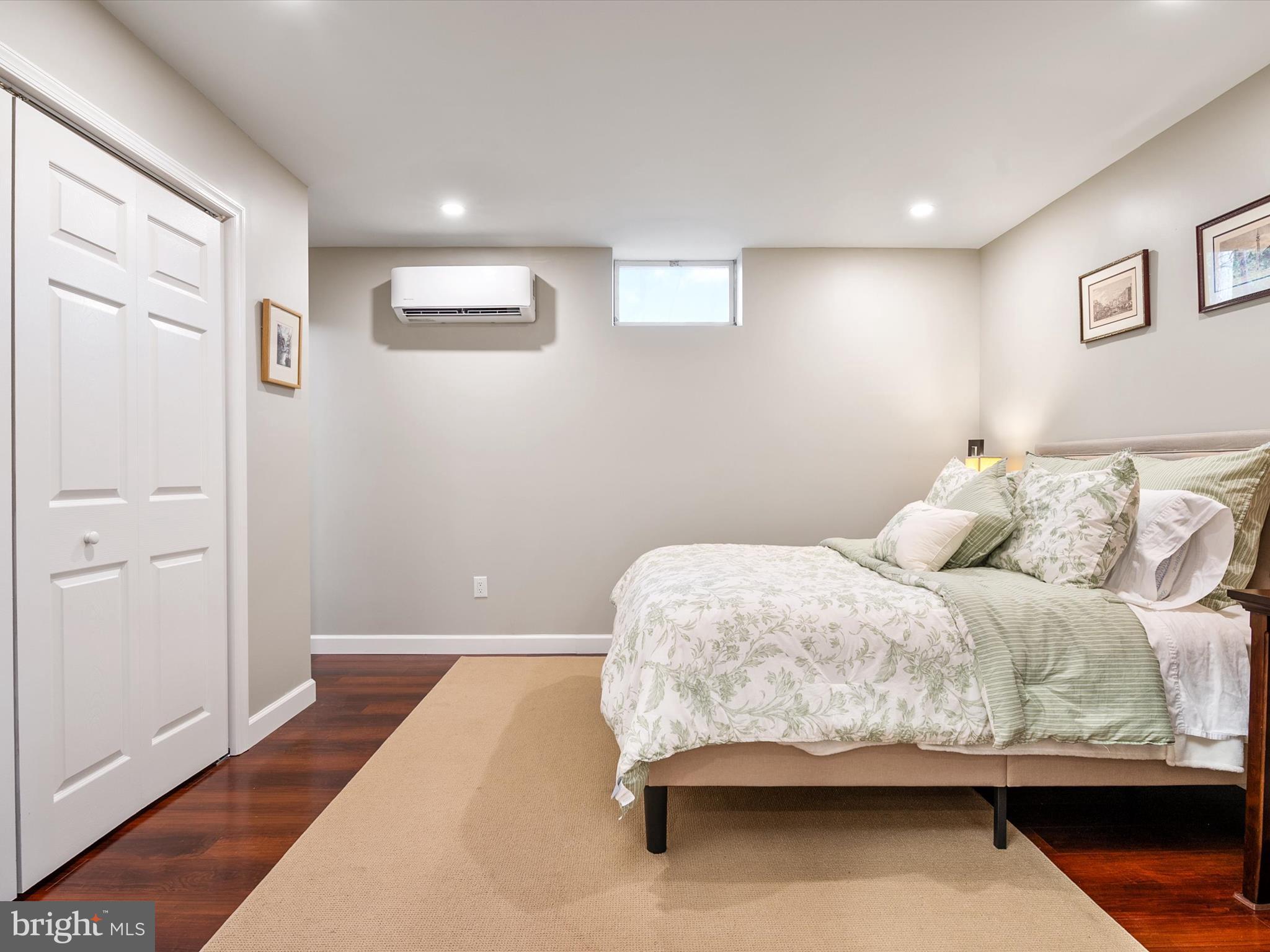 WINDMILLS OF ANNAPOLIS - Residential