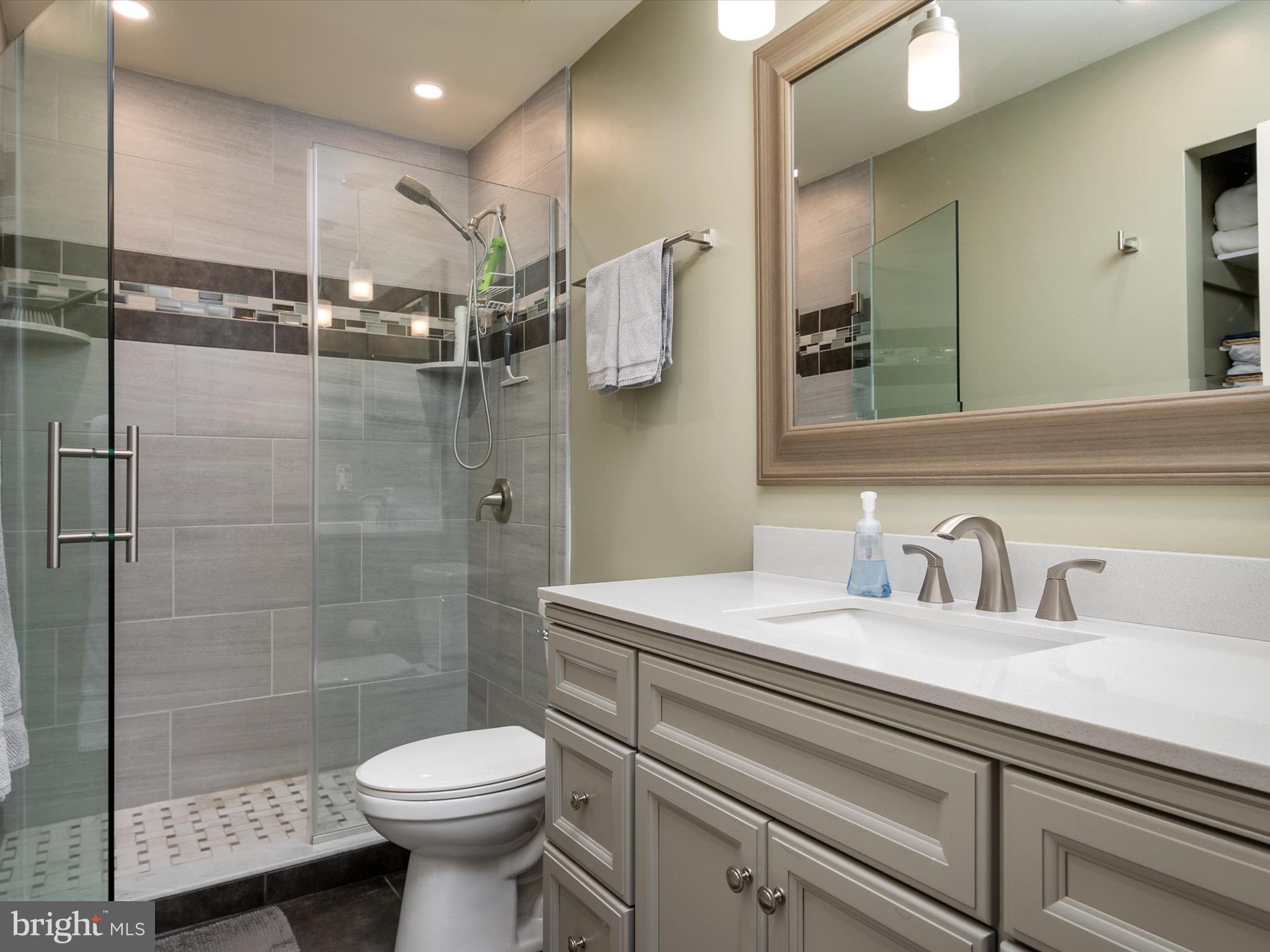 WINDMILLS OF ANNAPOLIS - Residential