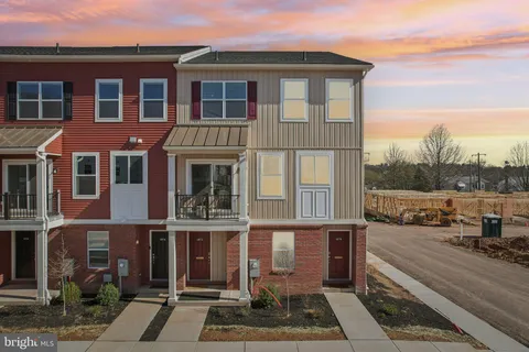 1883 Arbor Place Drive Unit 26S, Norristown, PA MLS: PAMC2166632