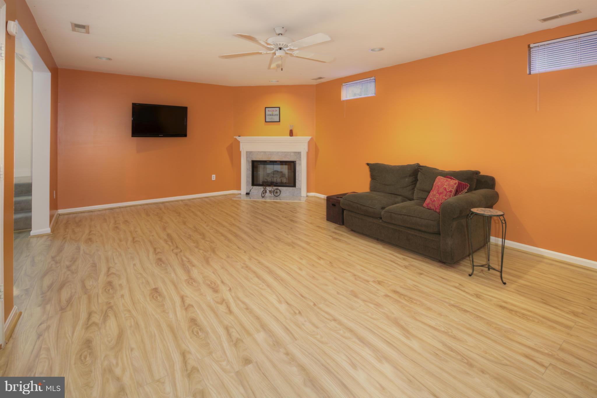 TOWNHOMES OF TIMBERLAND - Residential