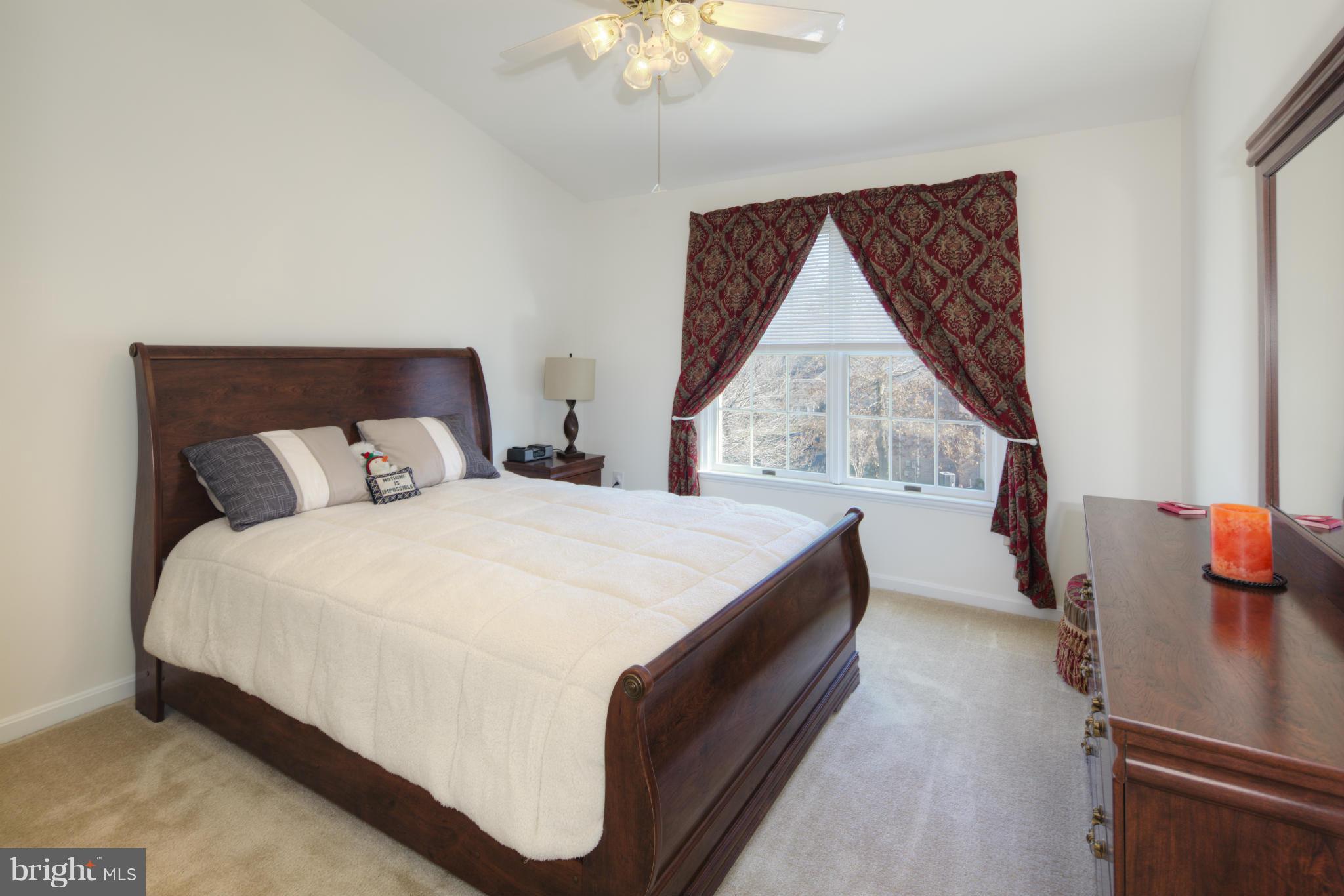 TOWNHOMES OF TIMBERLAND - Residential