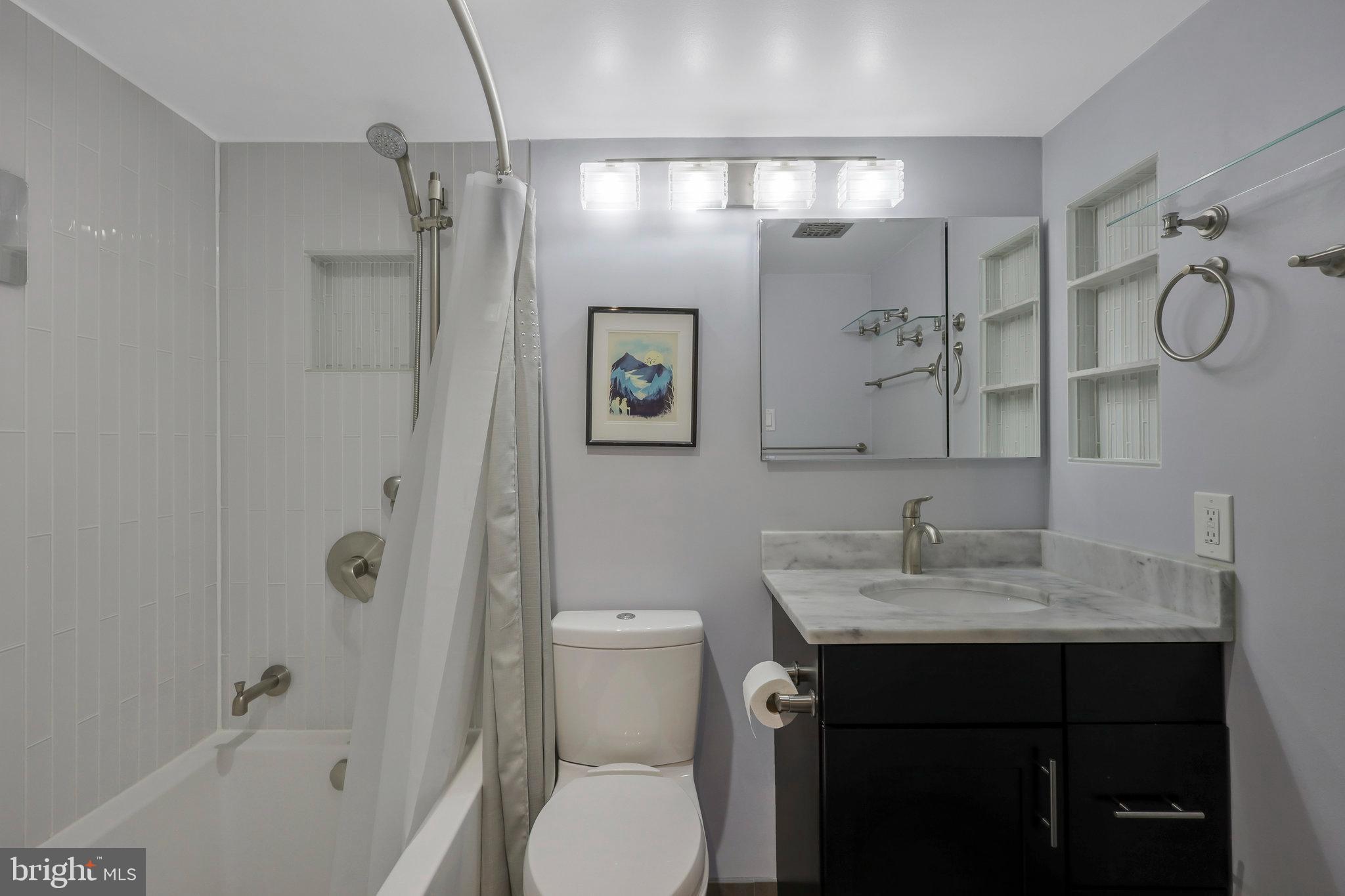 WATERGATE AT LANDMARK - Residential