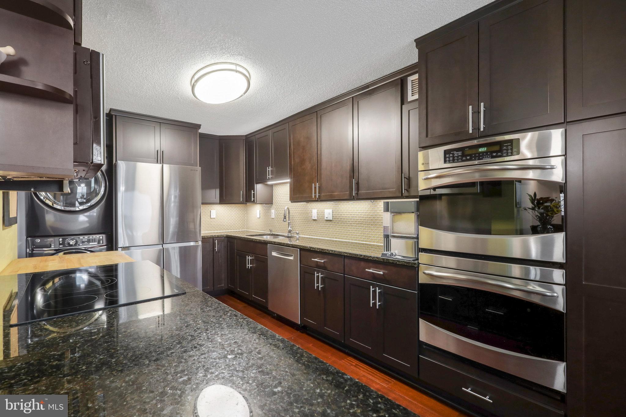 WATERGATE AT LANDMARK - Residential