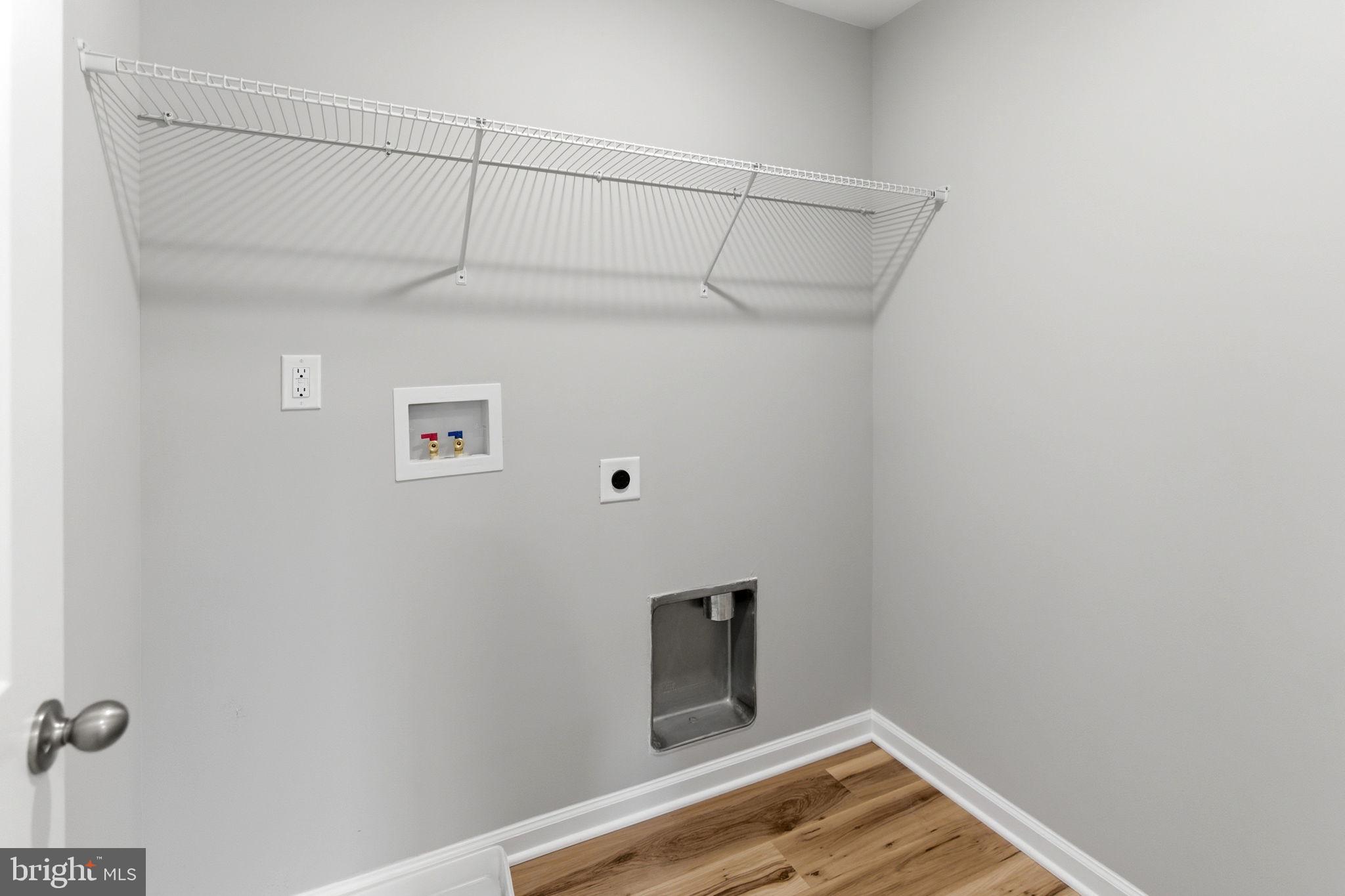 INWOOD EAST - Residential