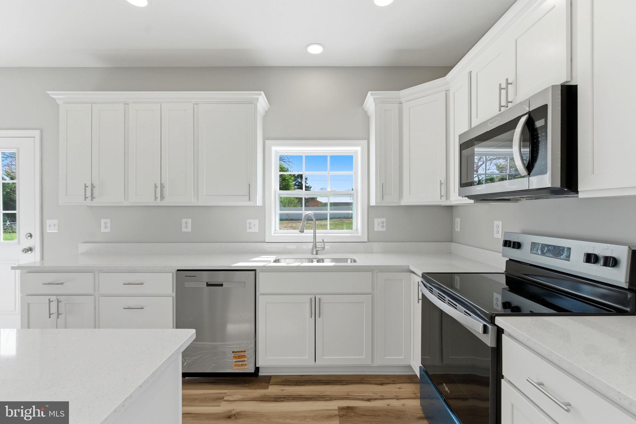 INWOOD EAST - Residential