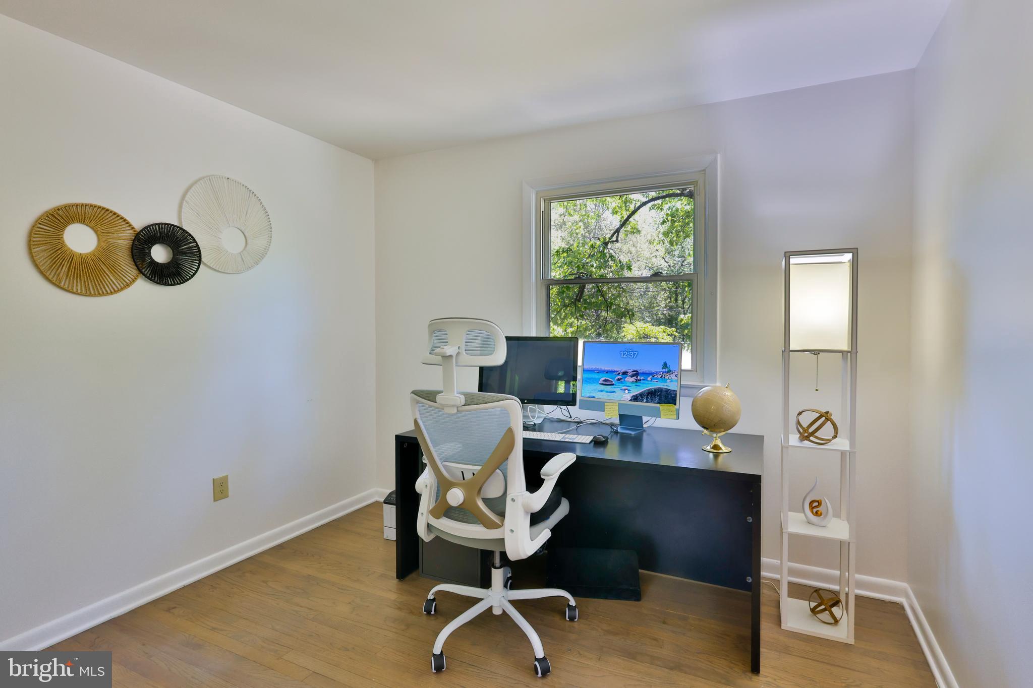 SPRINGBROOK KNOLLS - Residential