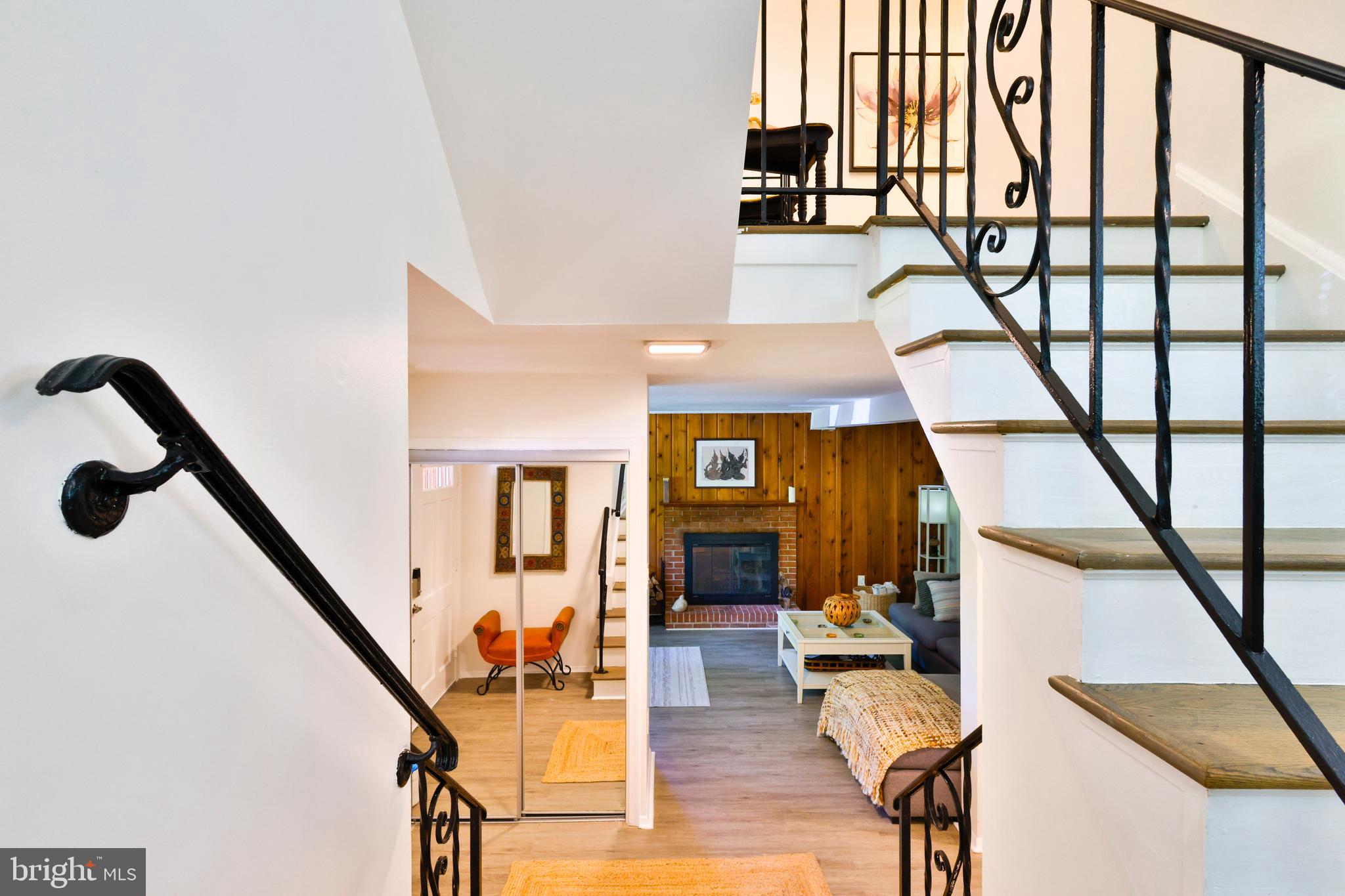 SPRINGBROOK KNOLLS - Residential