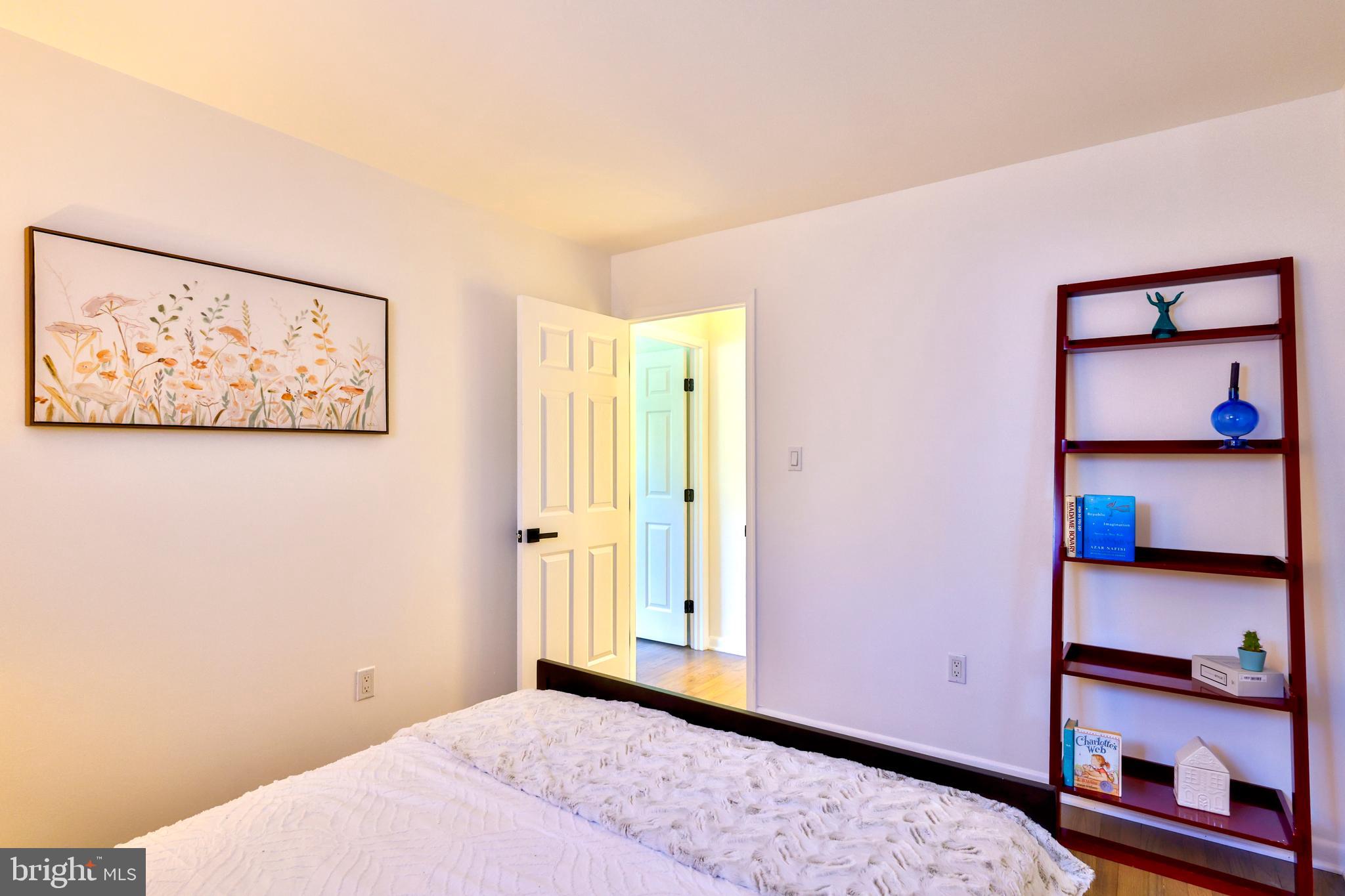 SPRINGBROOK KNOLLS - Residential