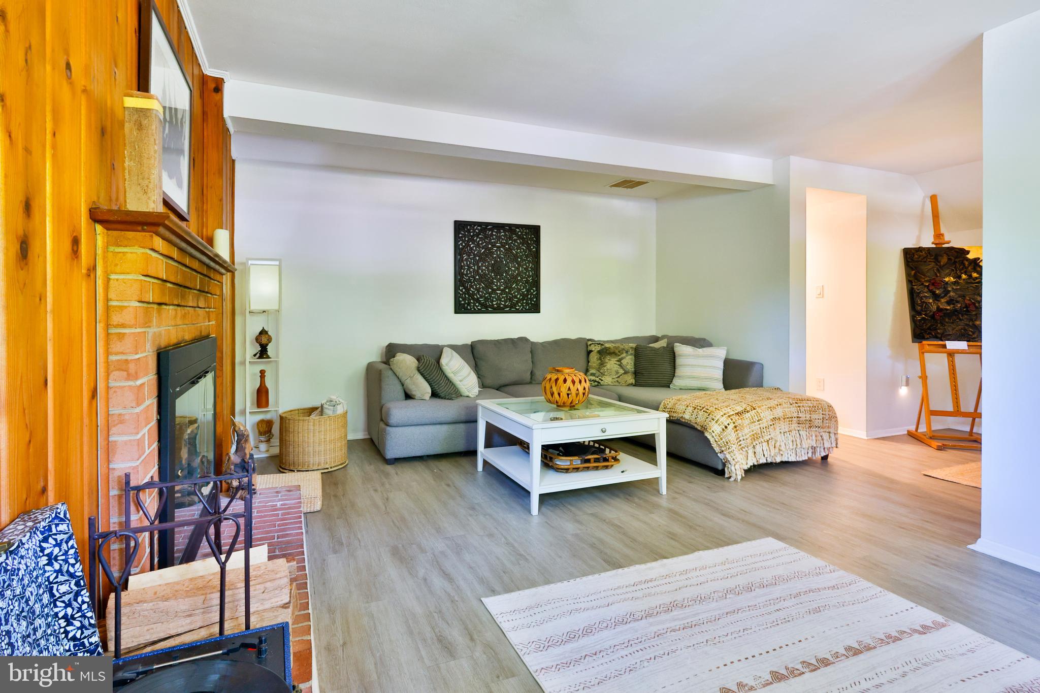 SPRINGBROOK KNOLLS - Residential