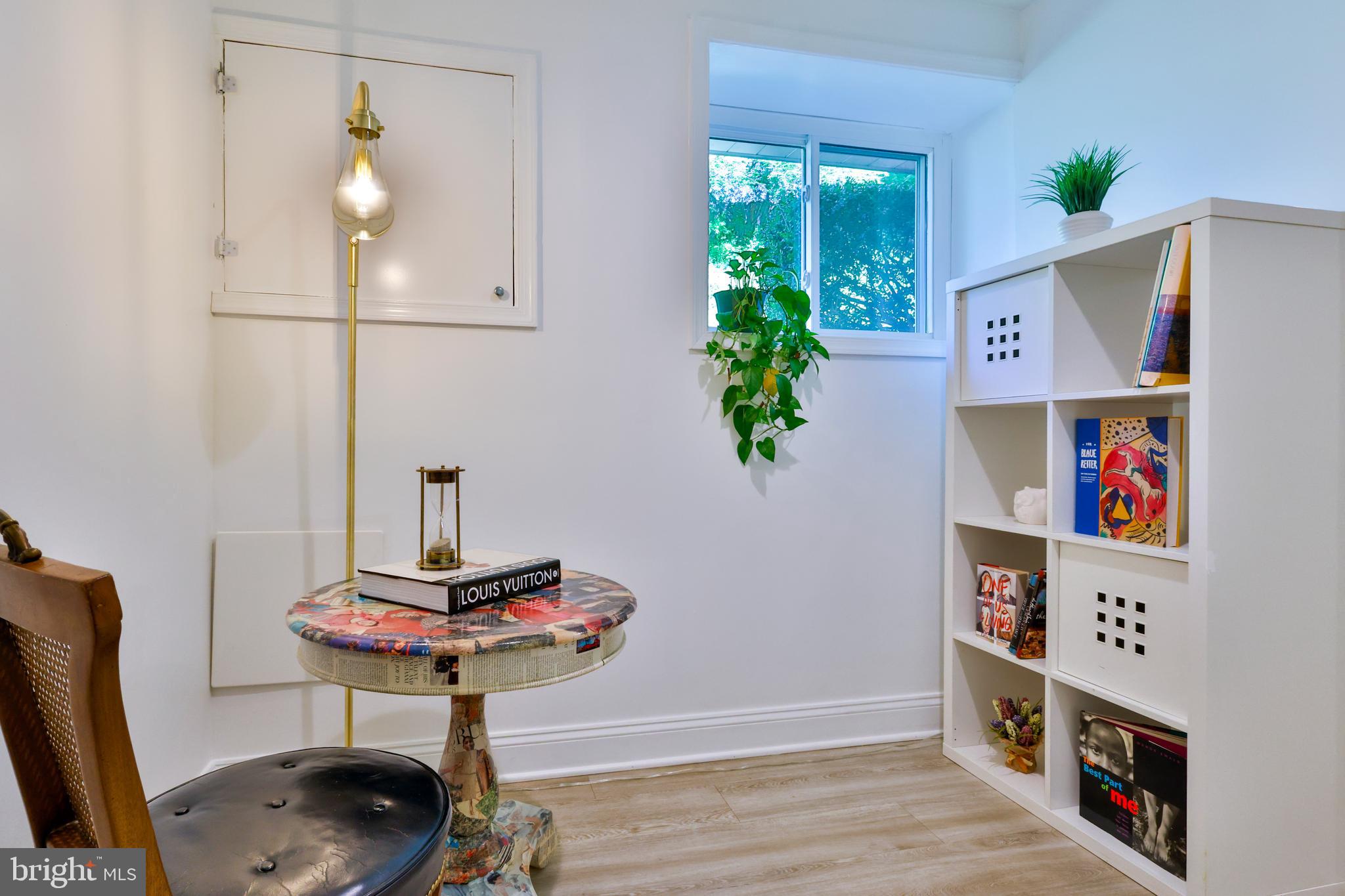SPRINGBROOK KNOLLS - Residential
