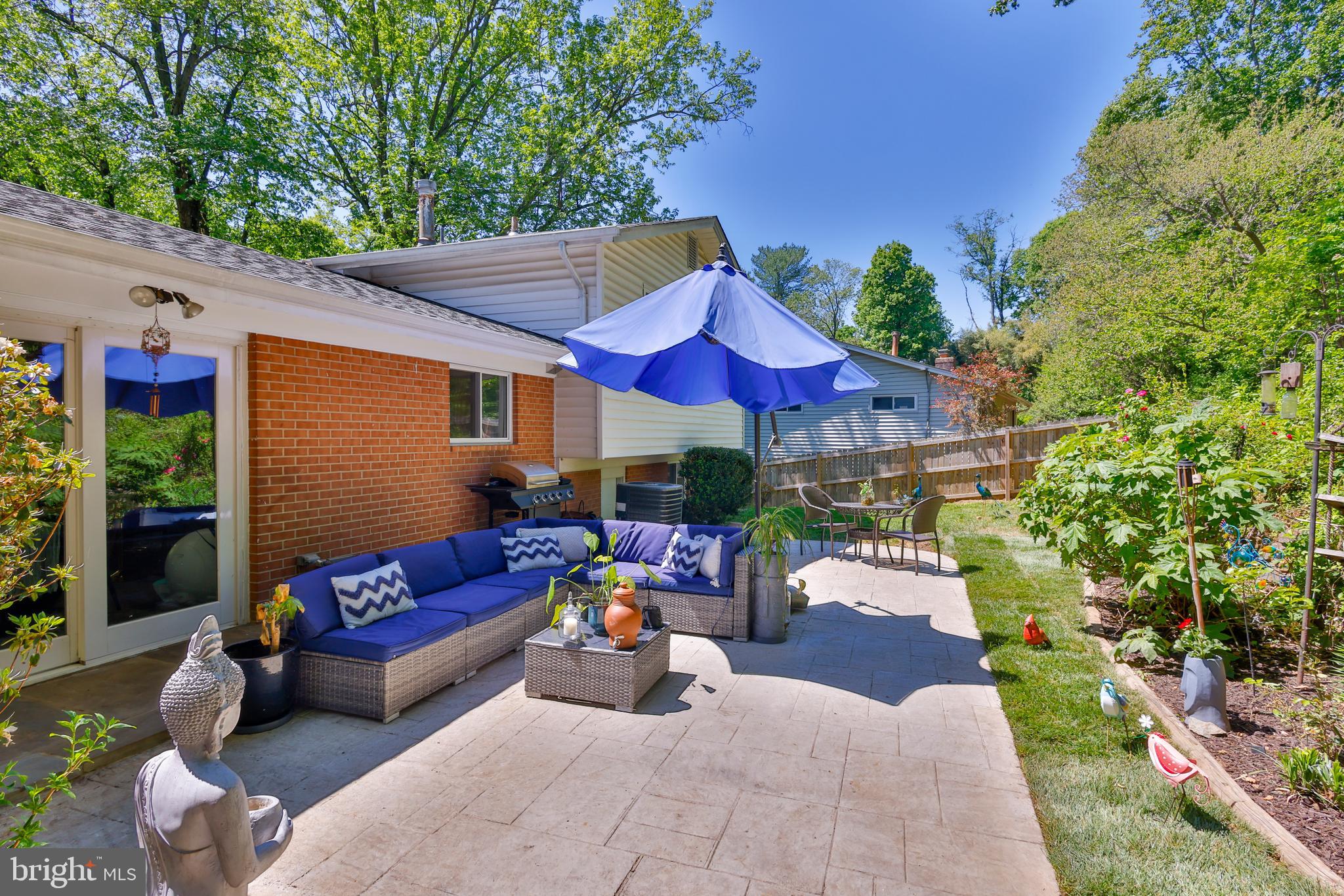 SPRINGBROOK KNOLLS - Residential