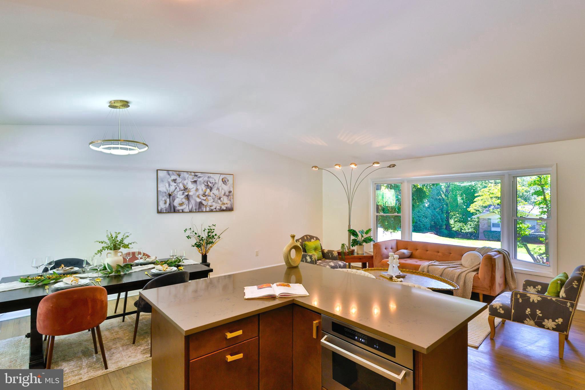SPRINGBROOK KNOLLS - Residential