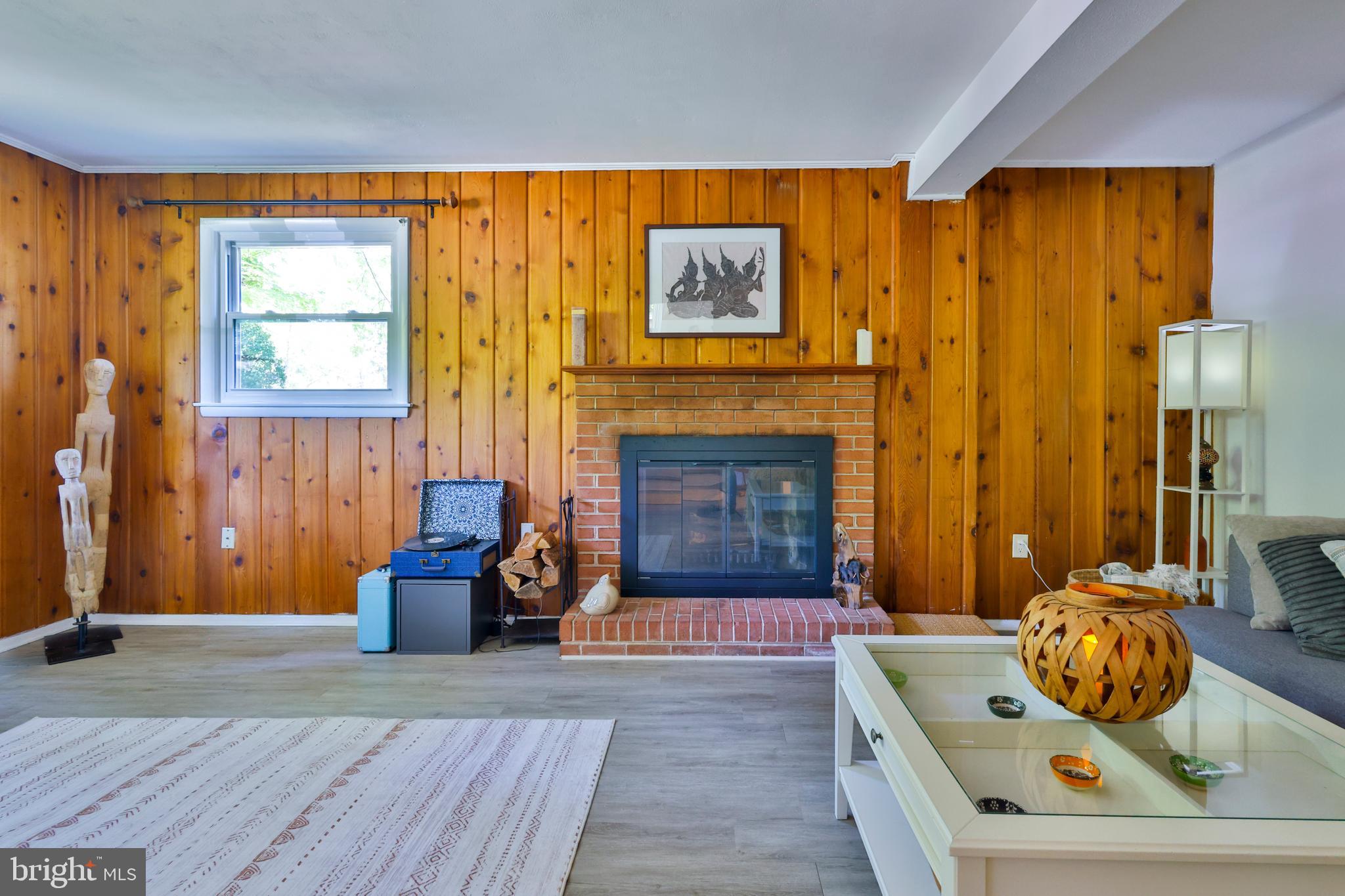 SPRINGBROOK KNOLLS - Residential