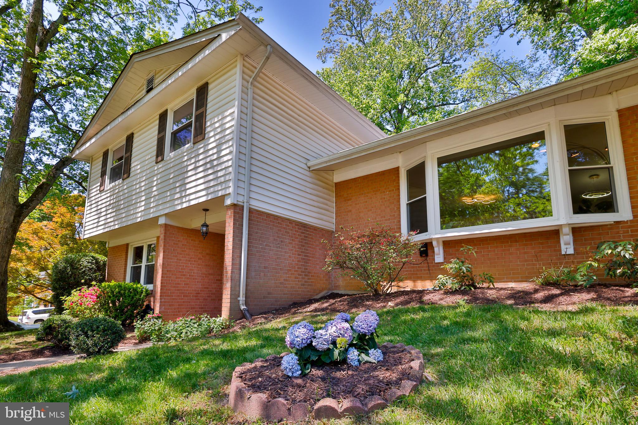 SPRINGBROOK KNOLLS - Residential