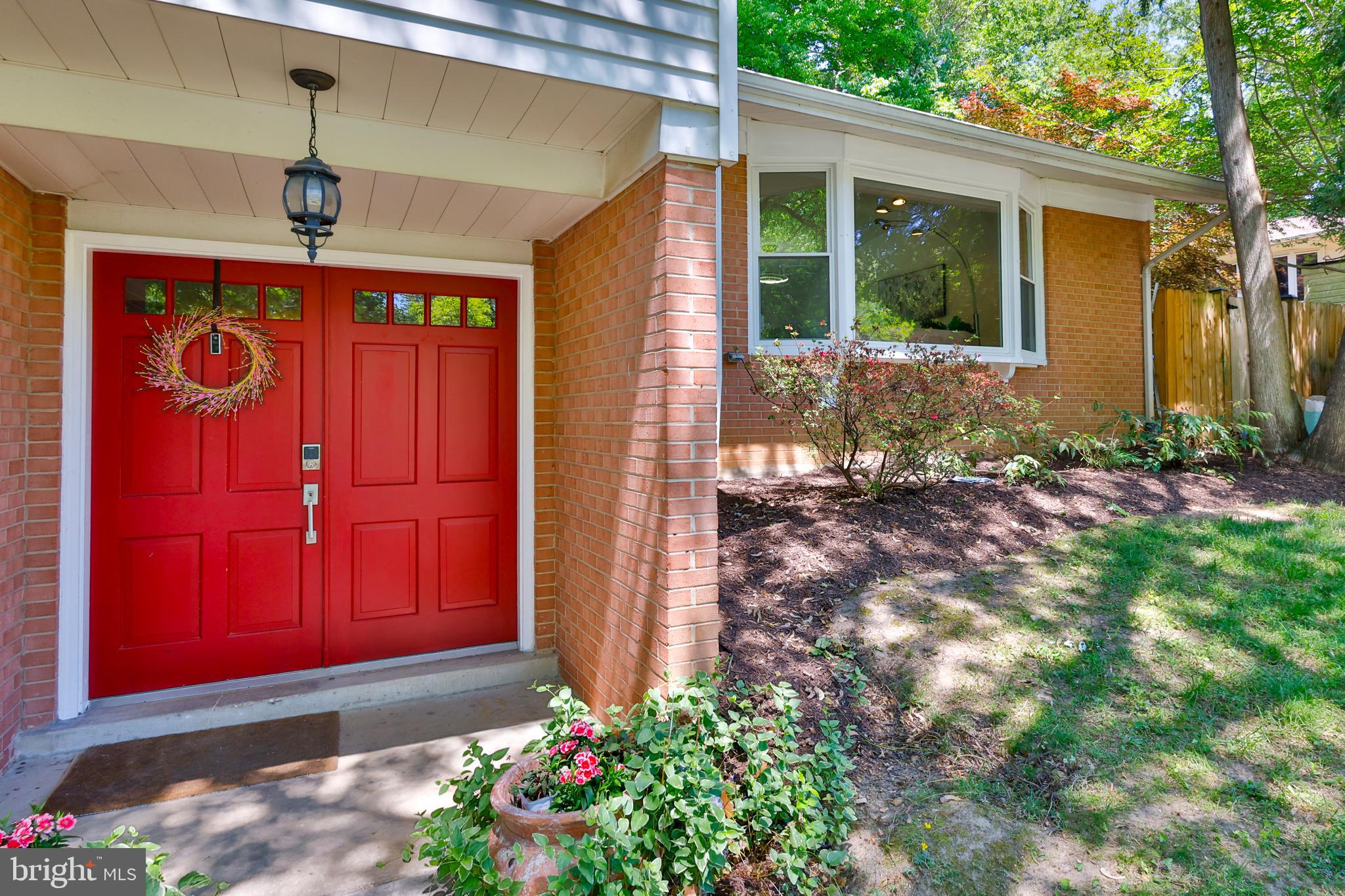 SPRINGBROOK KNOLLS - Residential
