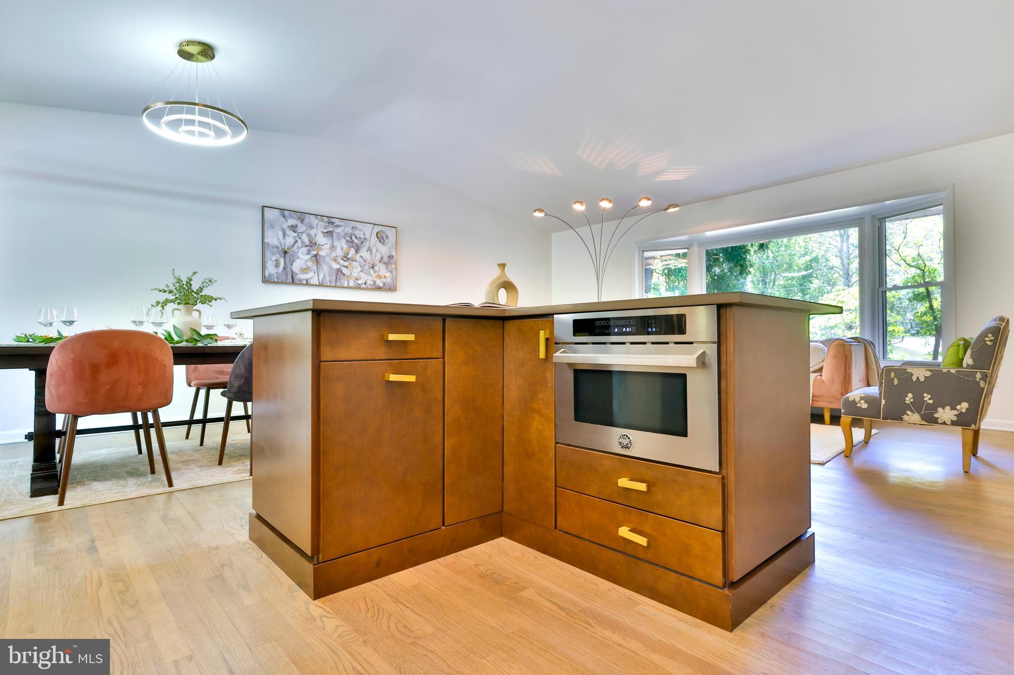 SPRINGBROOK KNOLLS - Residential