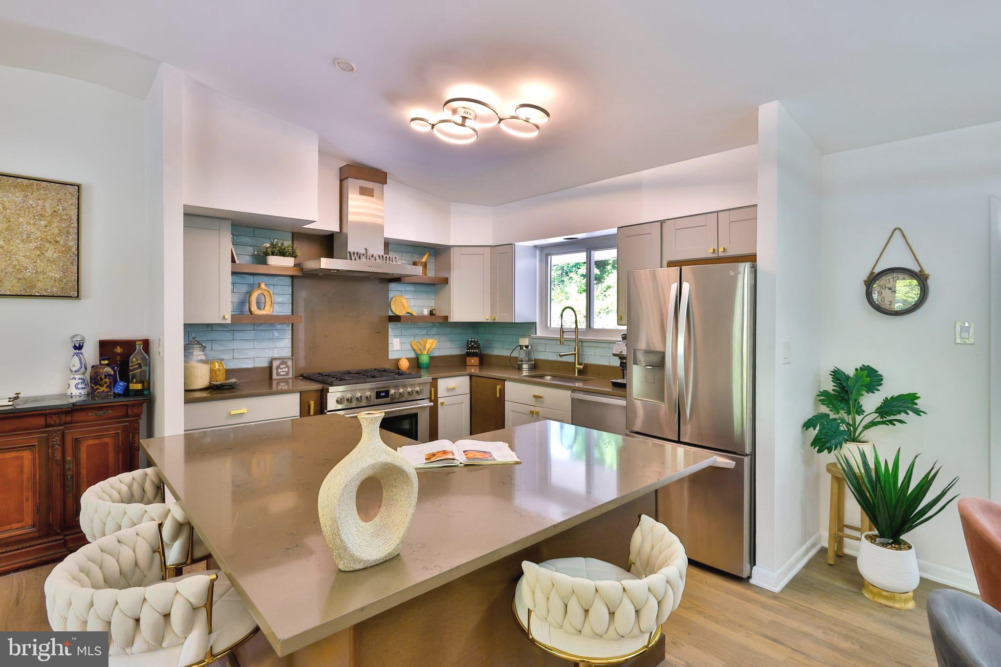 SPRINGBROOK KNOLLS - Residential