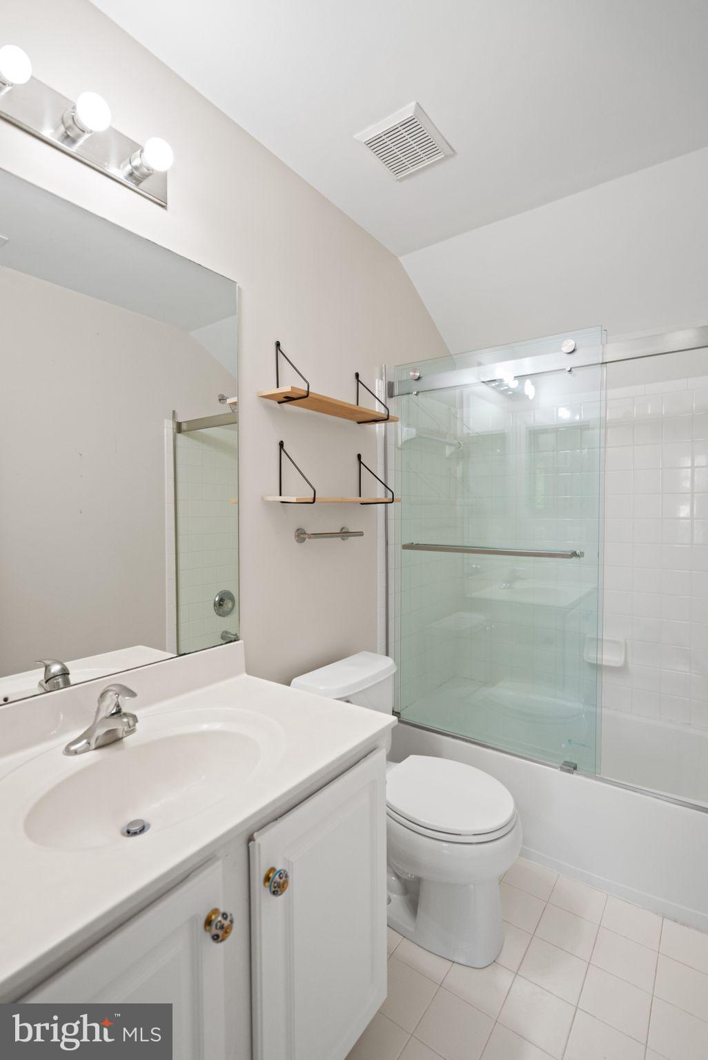 CHERINGTON - Residential