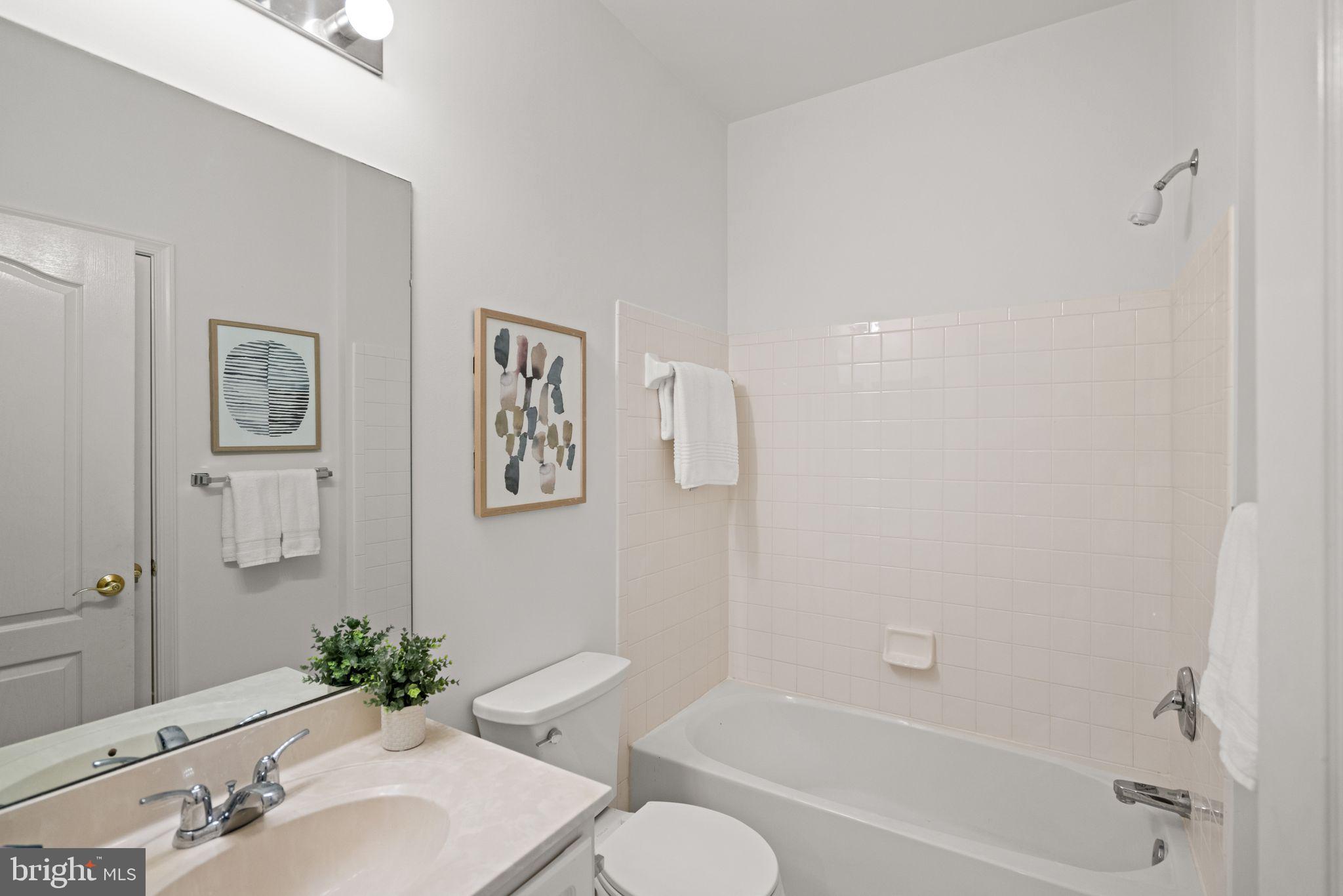 CHERINGTON - Residential