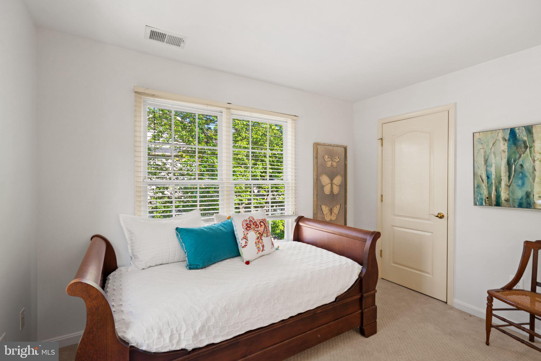 CHERINGTON - Residential
