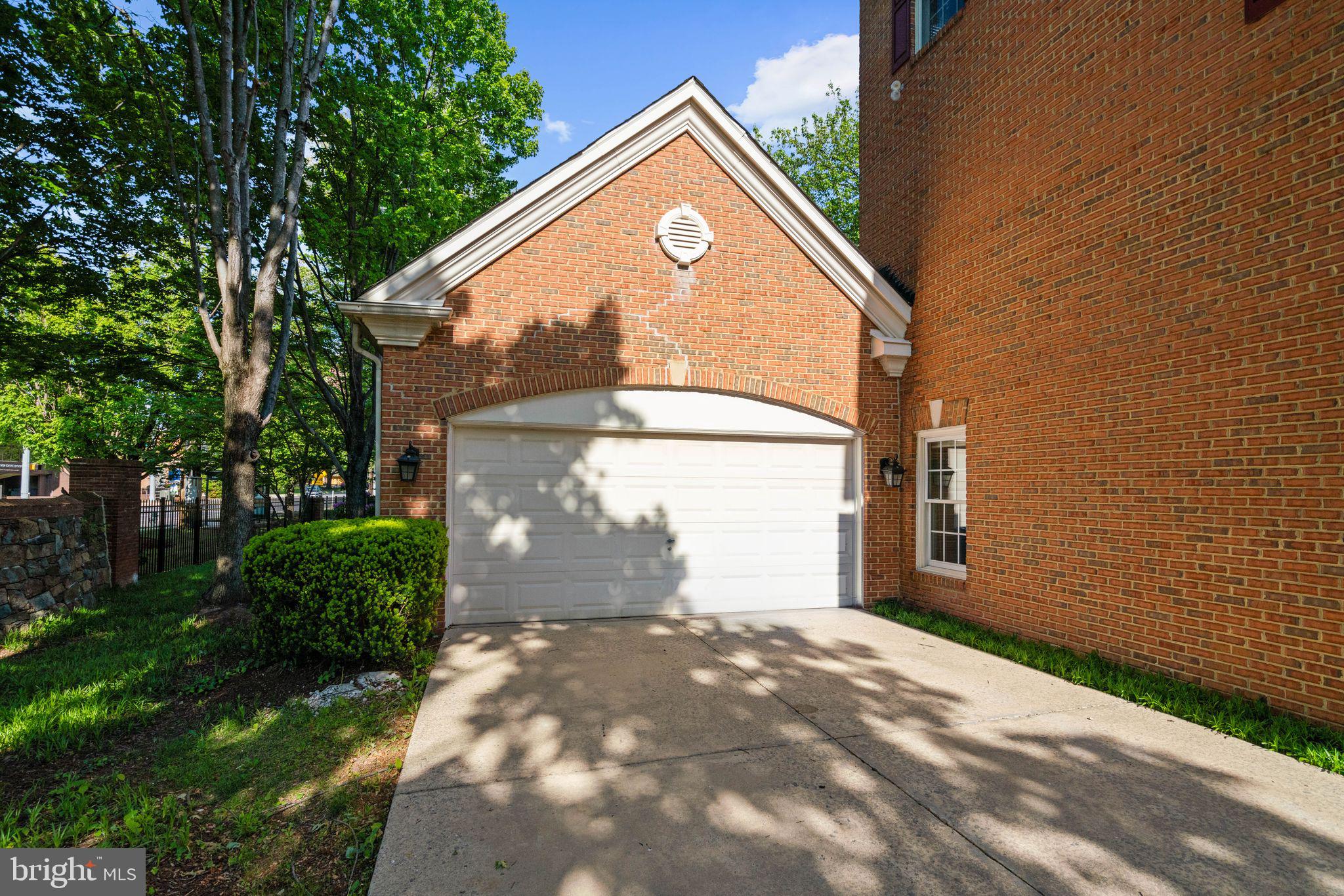 CHERINGTON - Residential