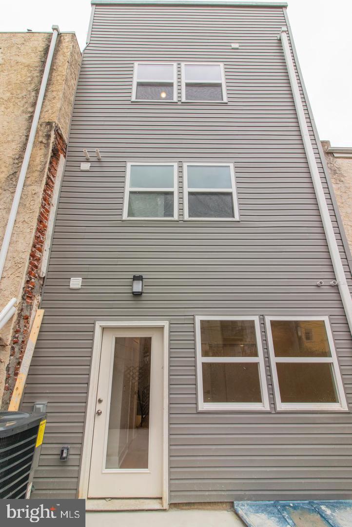 FRANCISVILLE - Residential