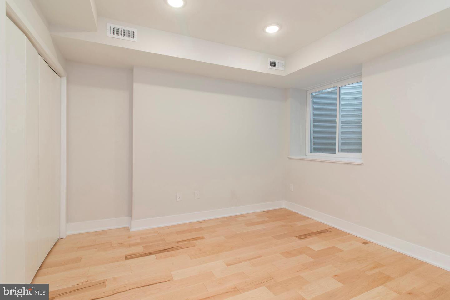 FRANCISVILLE - Residential