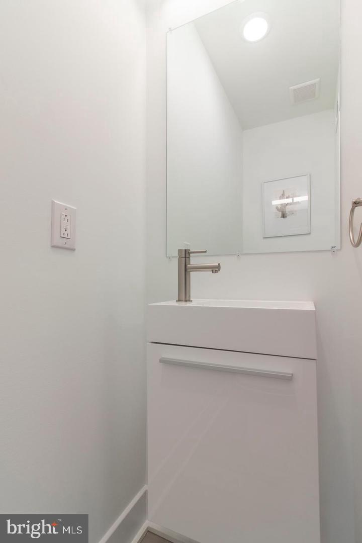 FRANCISVILLE - Residential