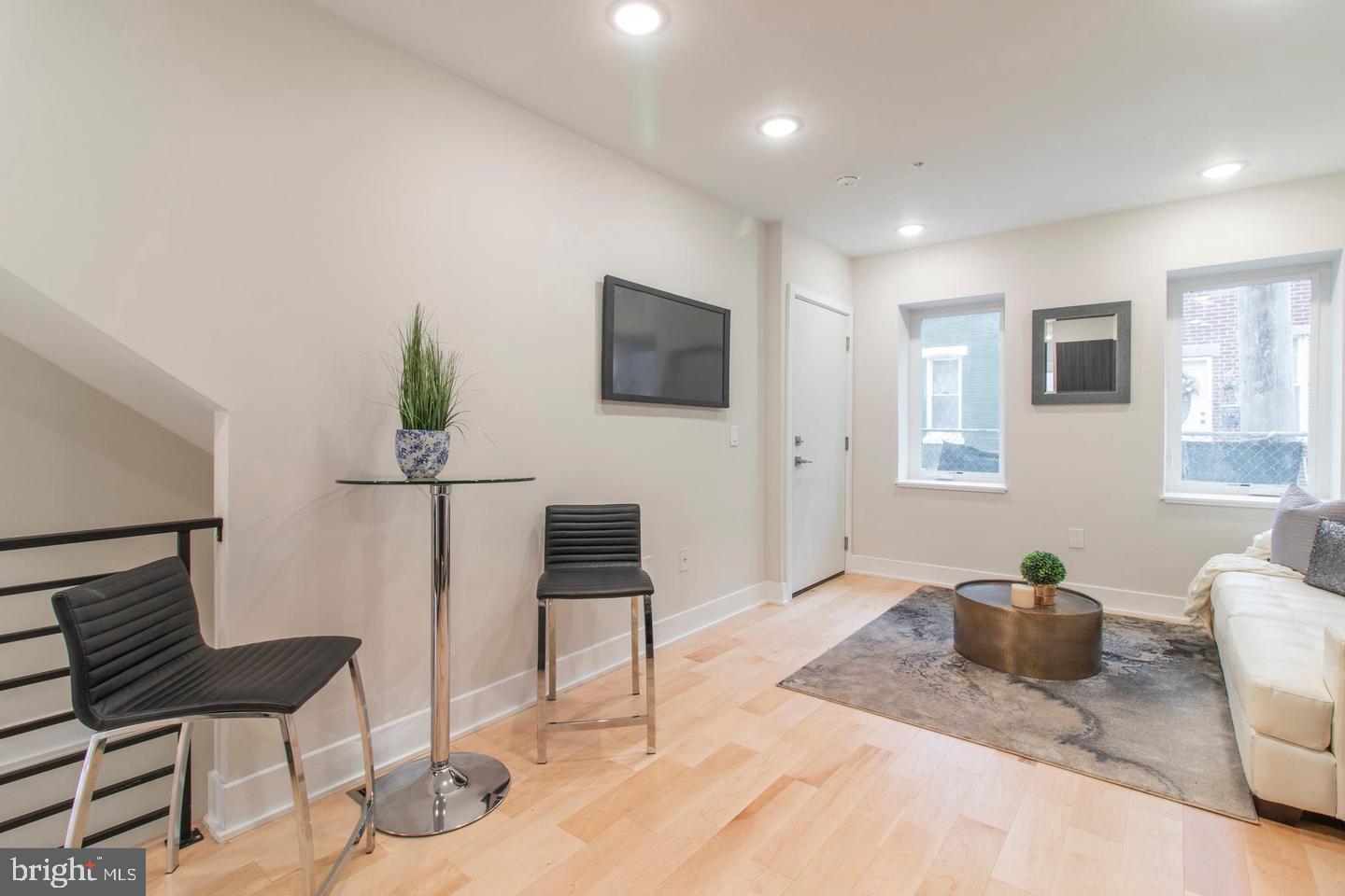 FRANCISVILLE - Residential