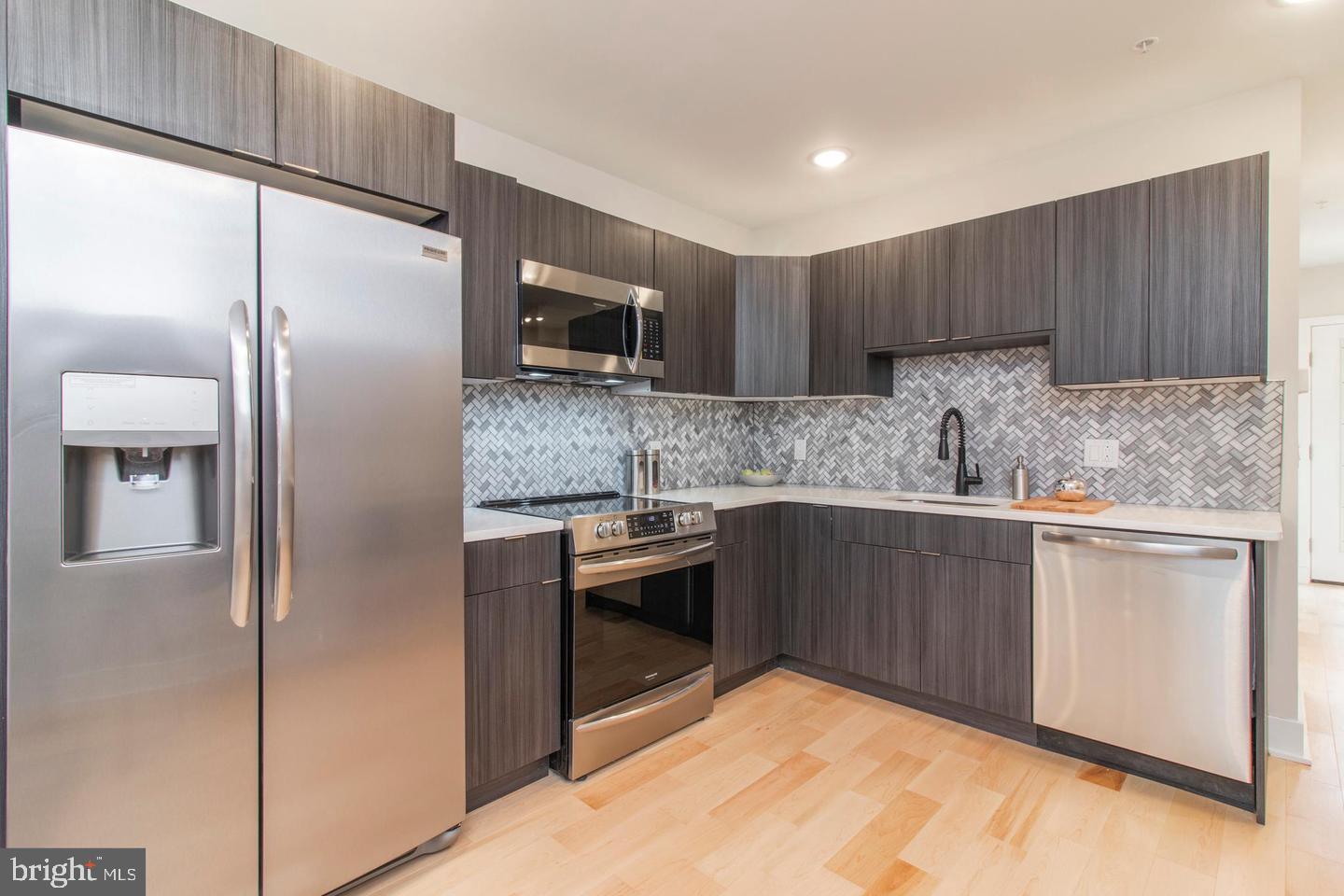 FRANCISVILLE - Residential