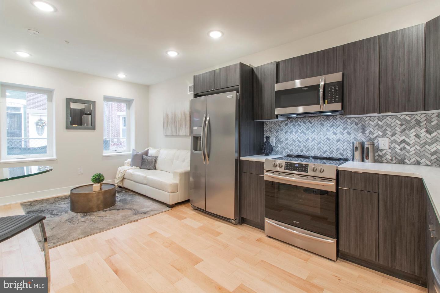 FRANCISVILLE - Residential