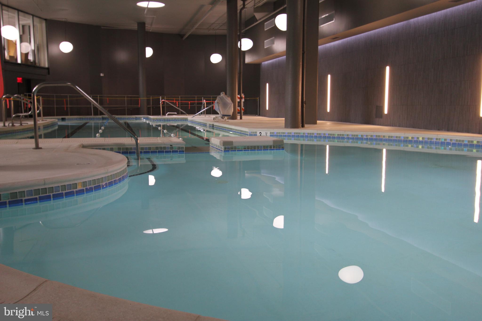 ROTONDA - Residential Lease