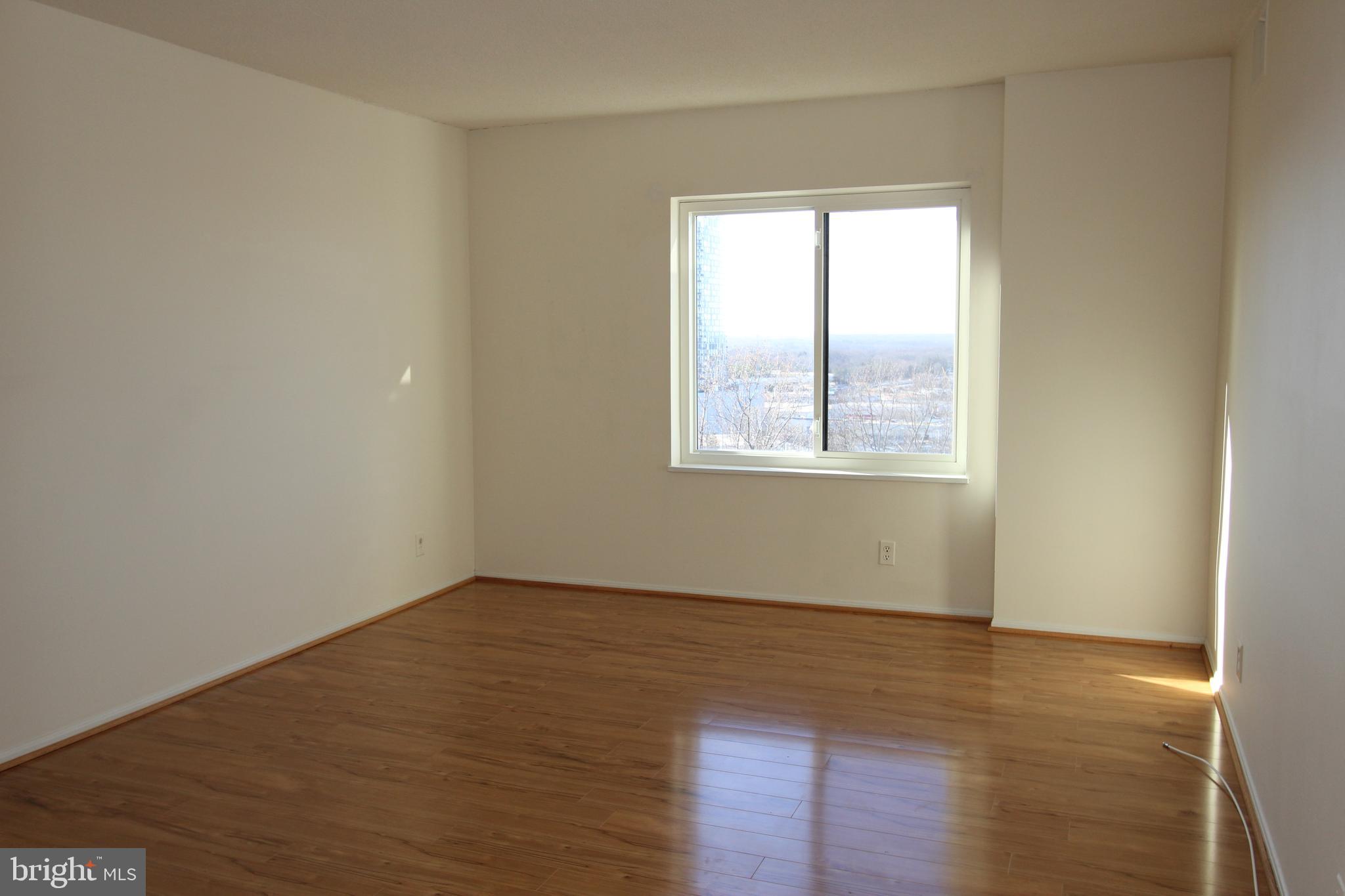 ROTONDA - Residential Lease