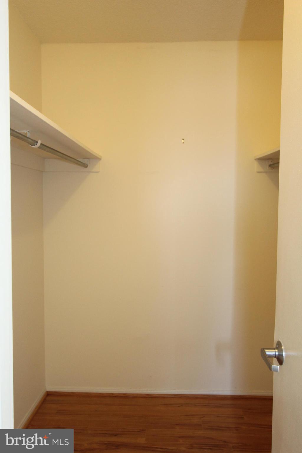 ROTONDA - Residential Lease