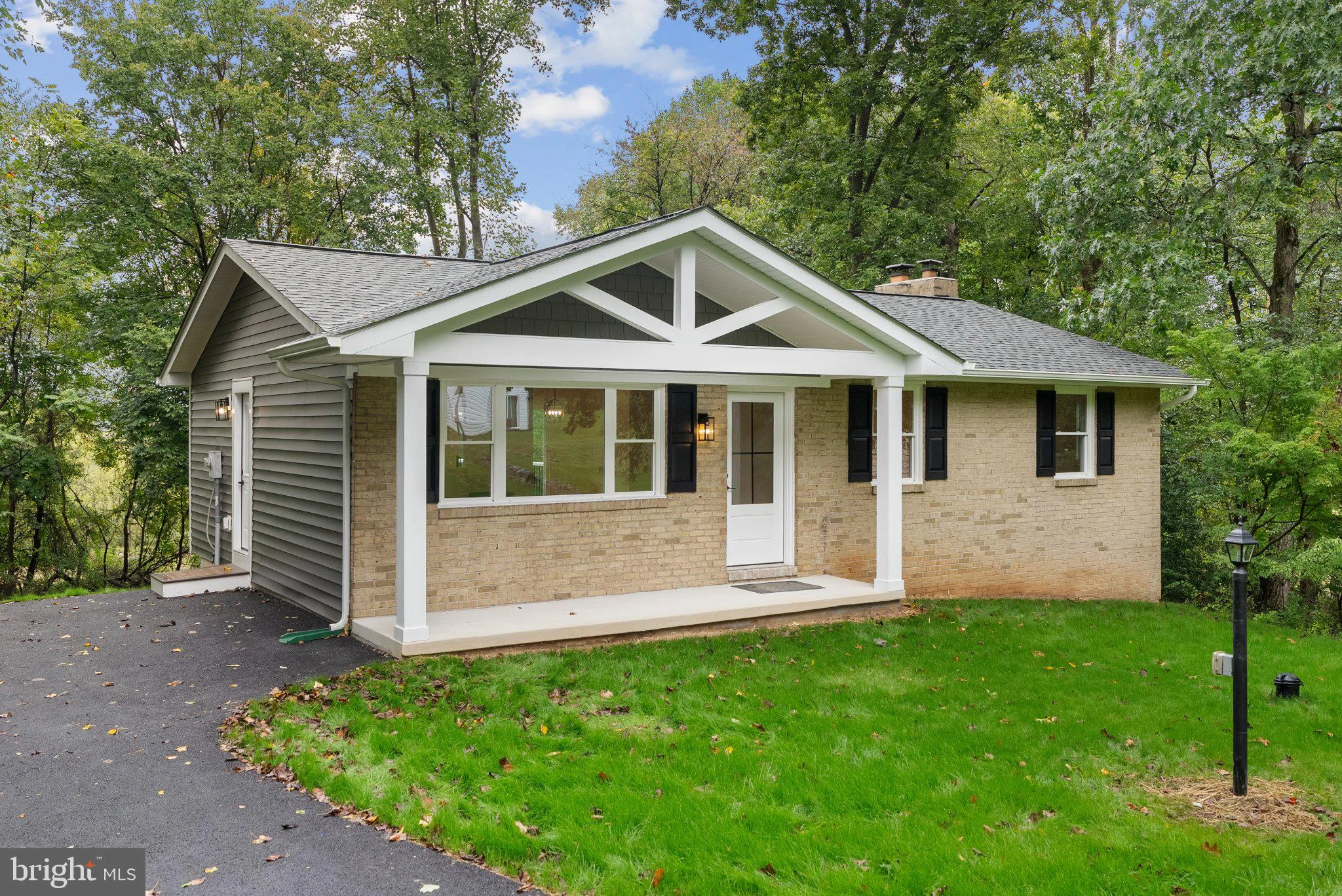 3012 Merle Court