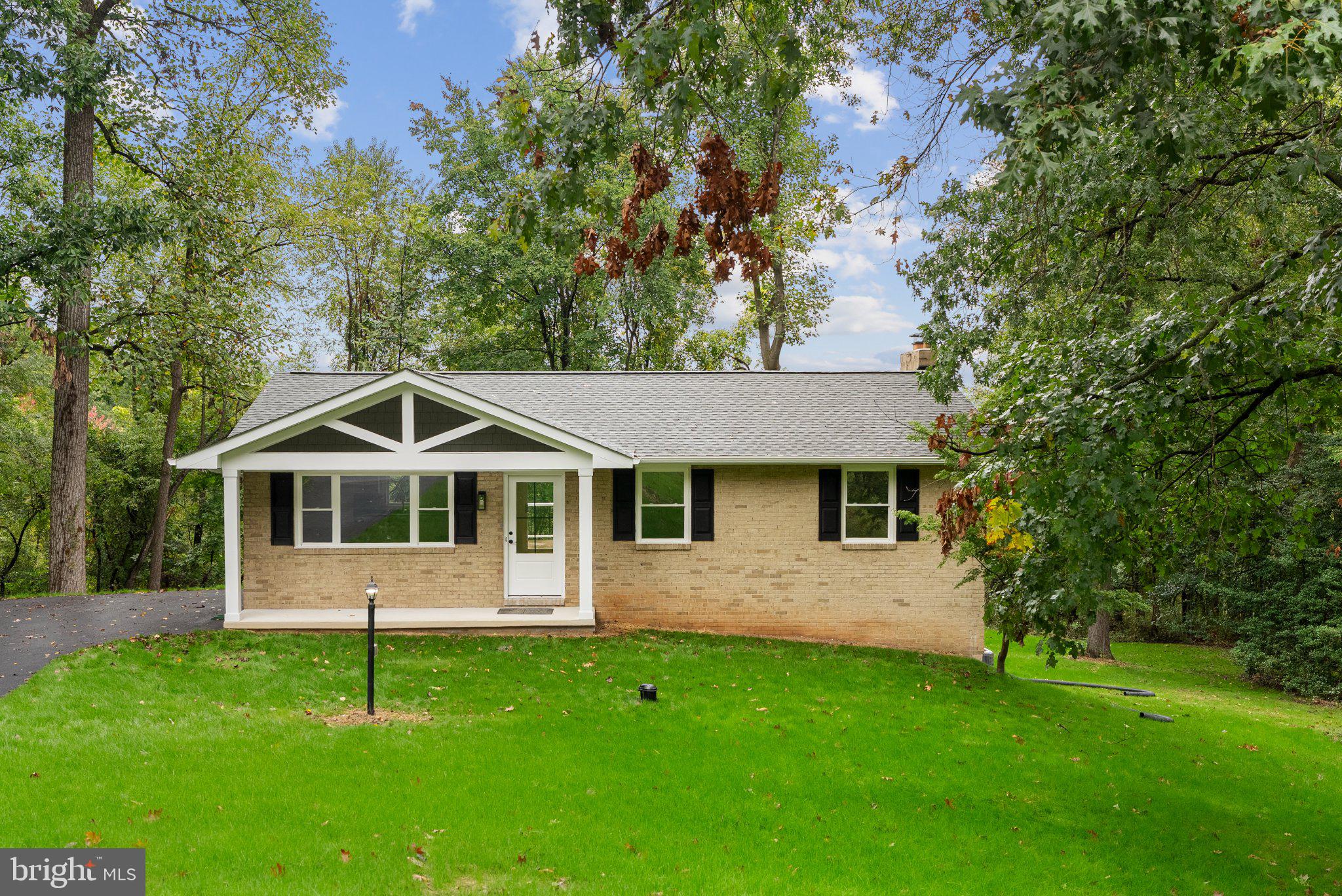 3012 MERLE COURT
