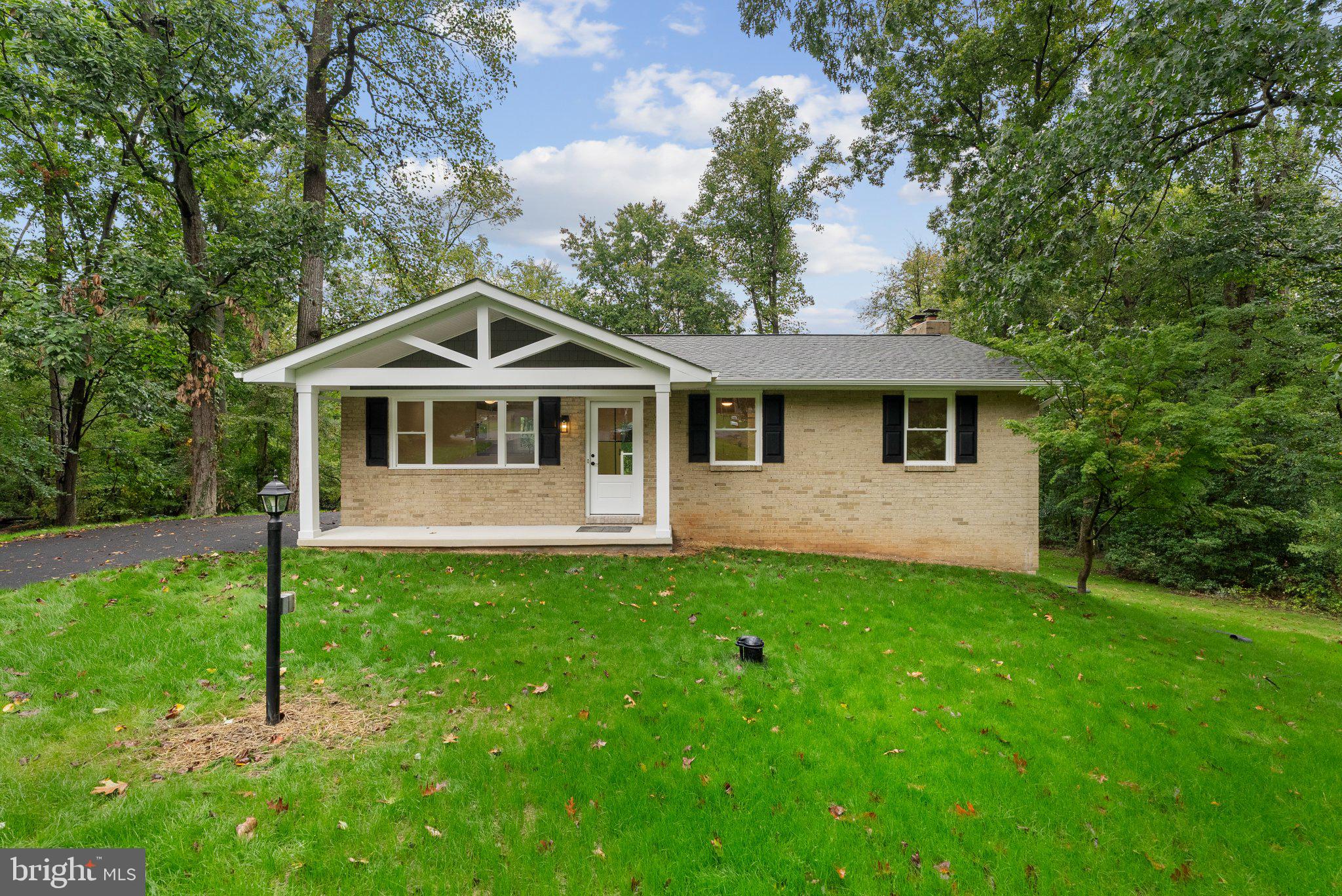 3012 MERLE COURT