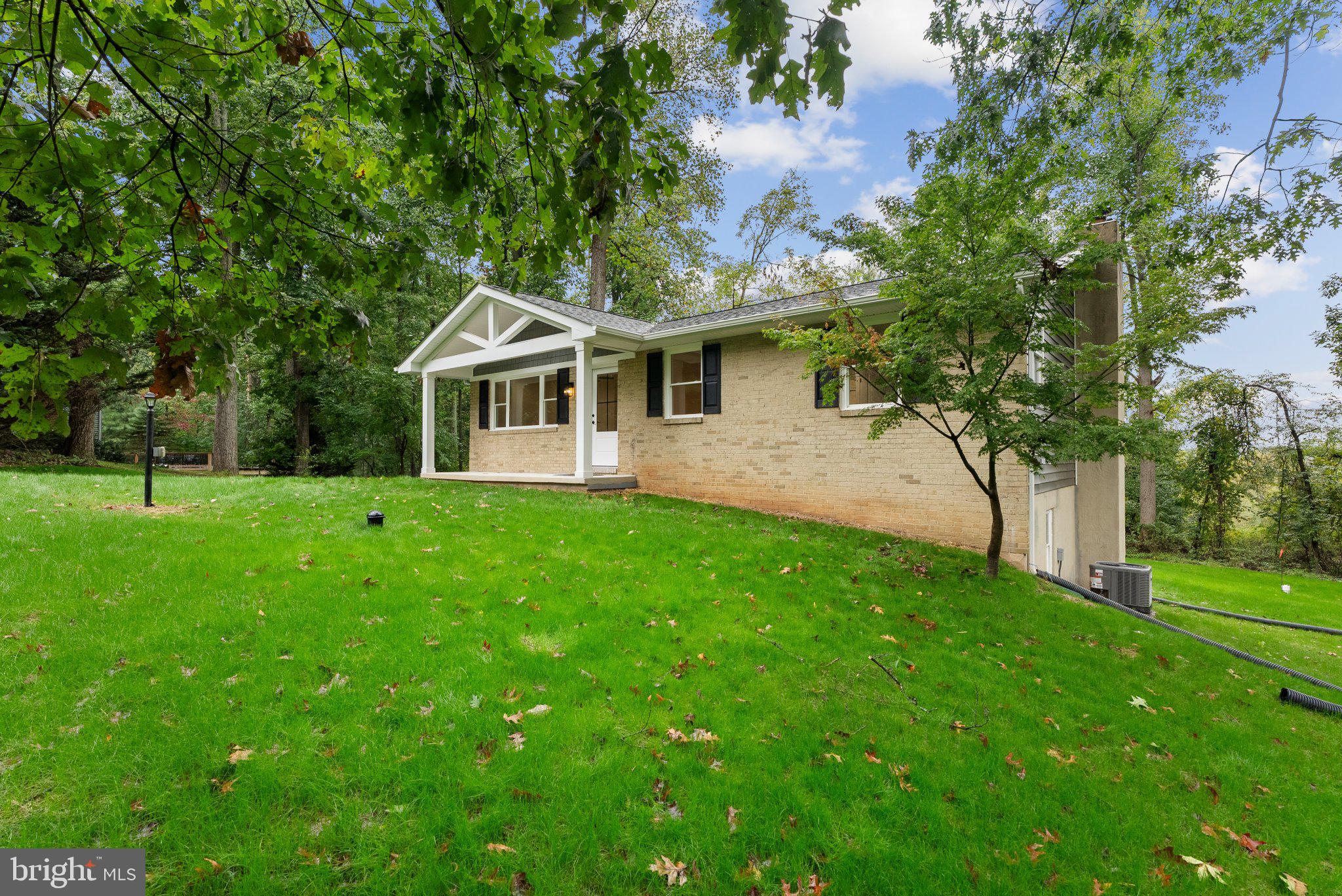 3012 MERLE COURT