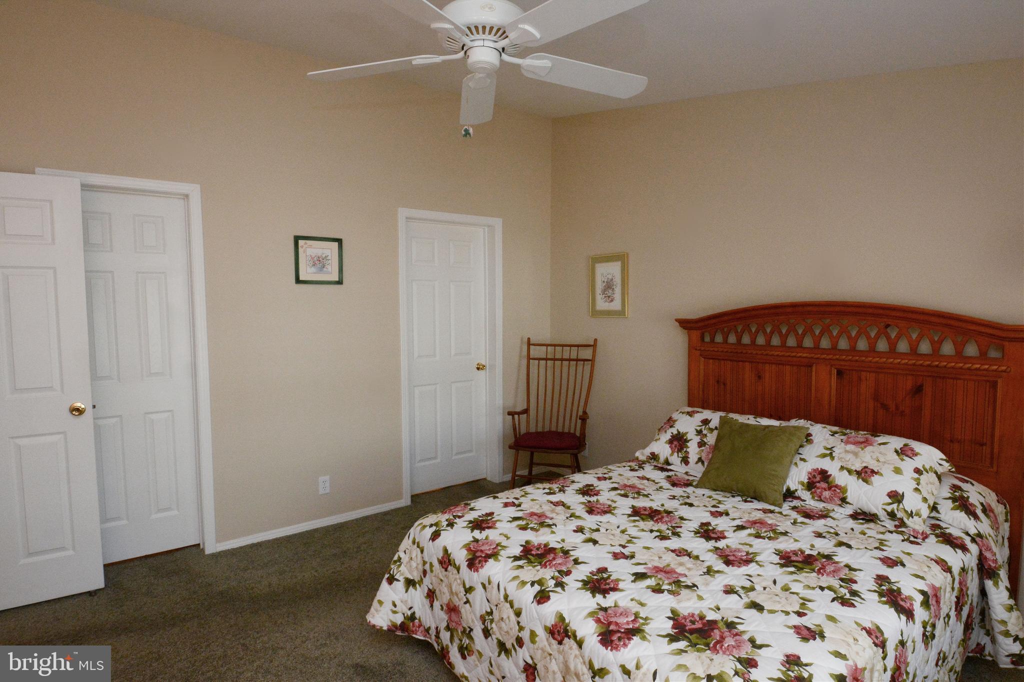 QUIET ACRES - Residential